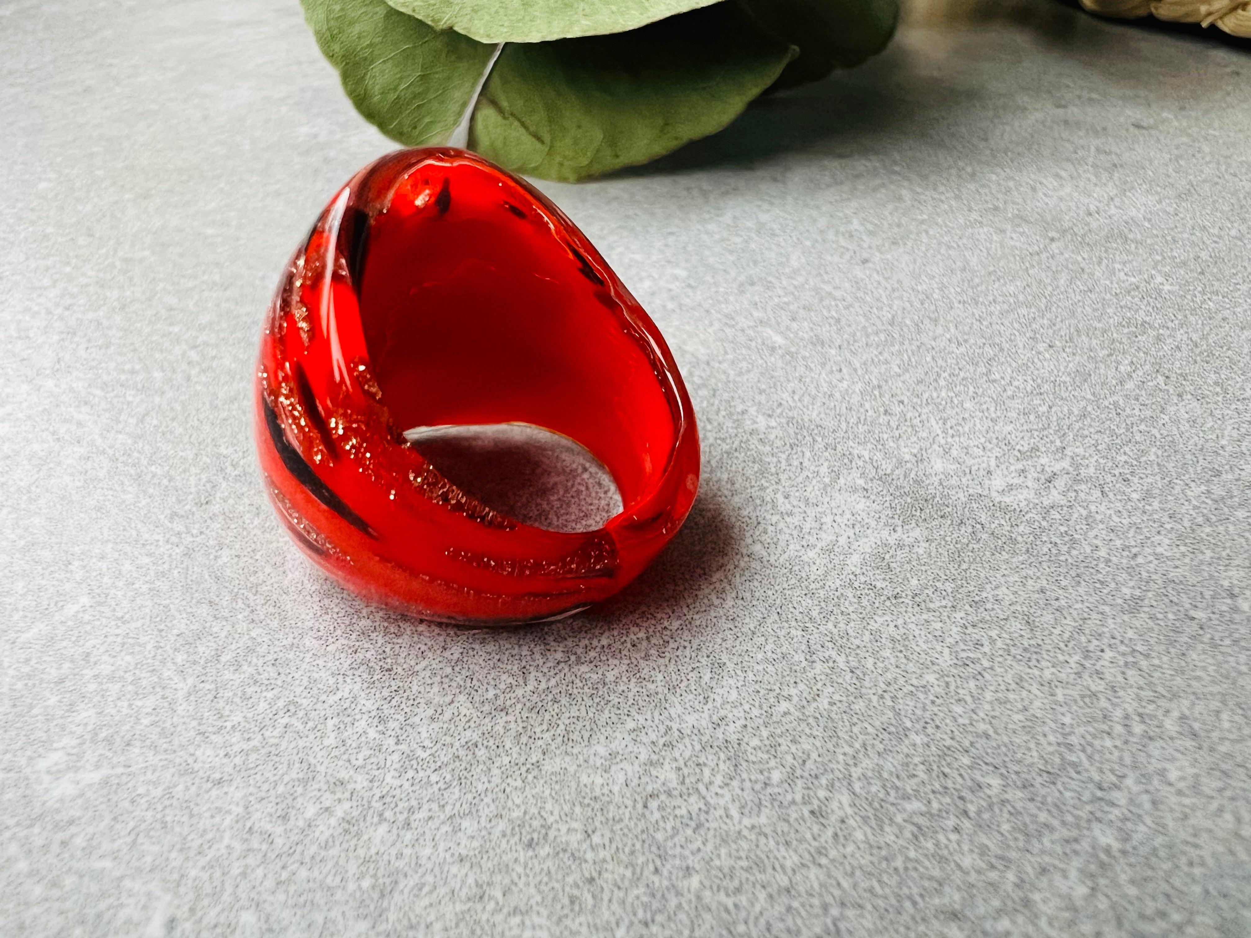 Bague en verre JESSICA rouge - Créations Uniques