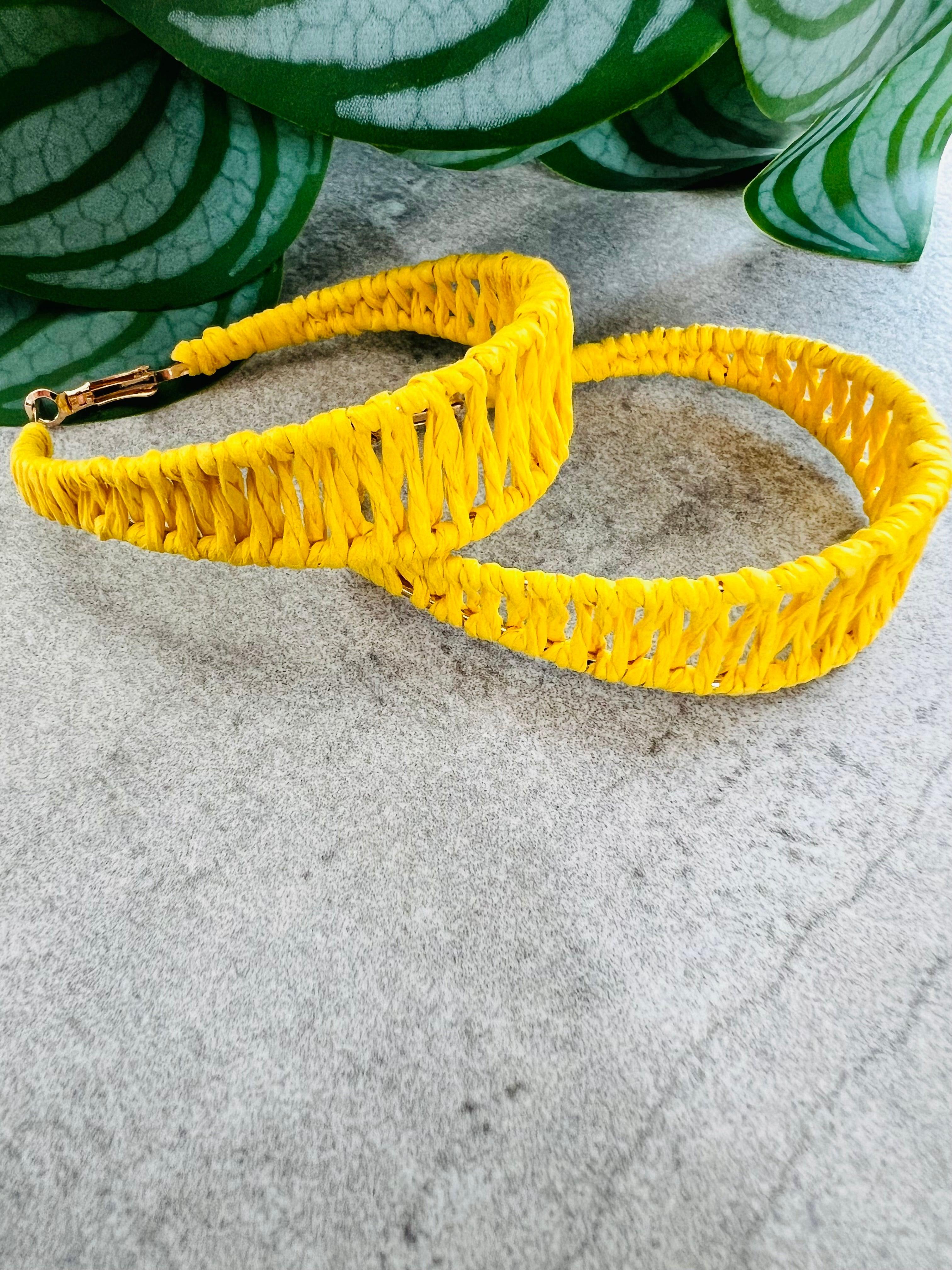 Boucles d’oreilles MAELANNE créoles tressées jaunes - Créations Uniques