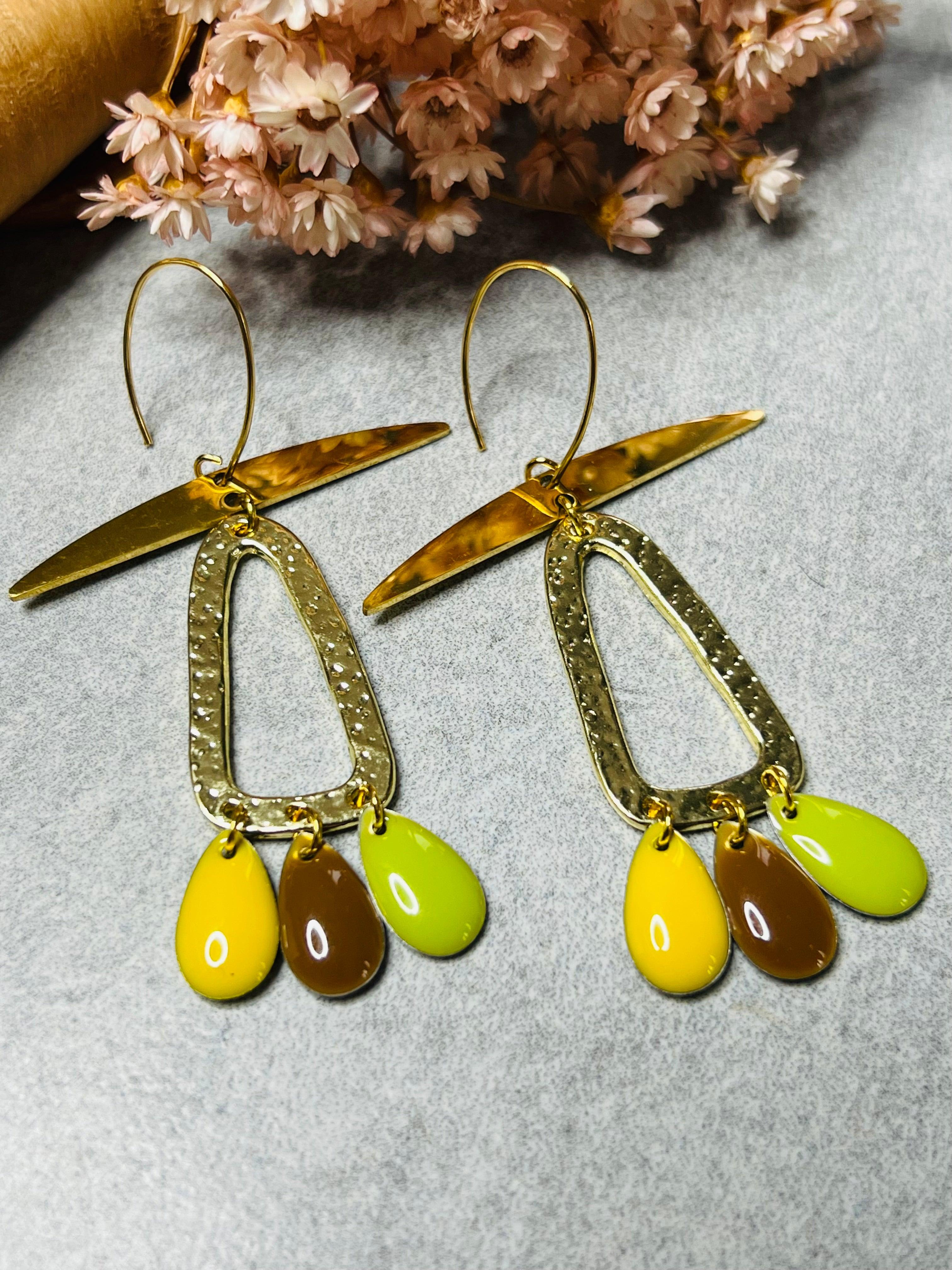 Boucles d’oreilles SARASVATI jaune marron noisette et vert anis - Créations Uniques - Créations Uniques