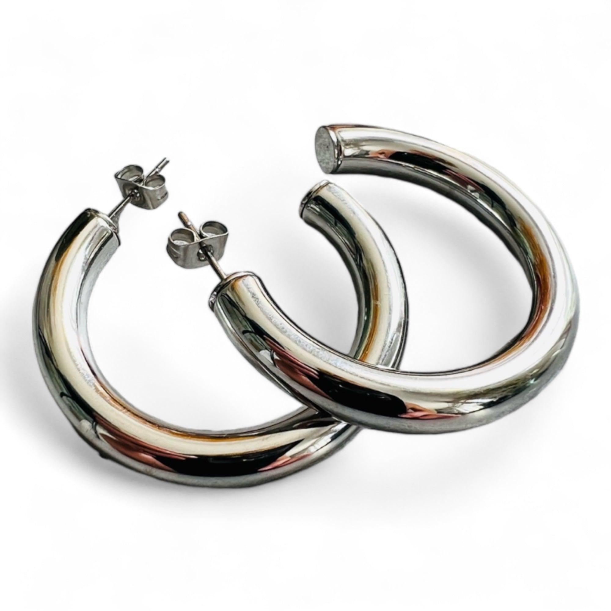 Boucles d’oreilles CLARENCE créoles argentées - Créations Uniques