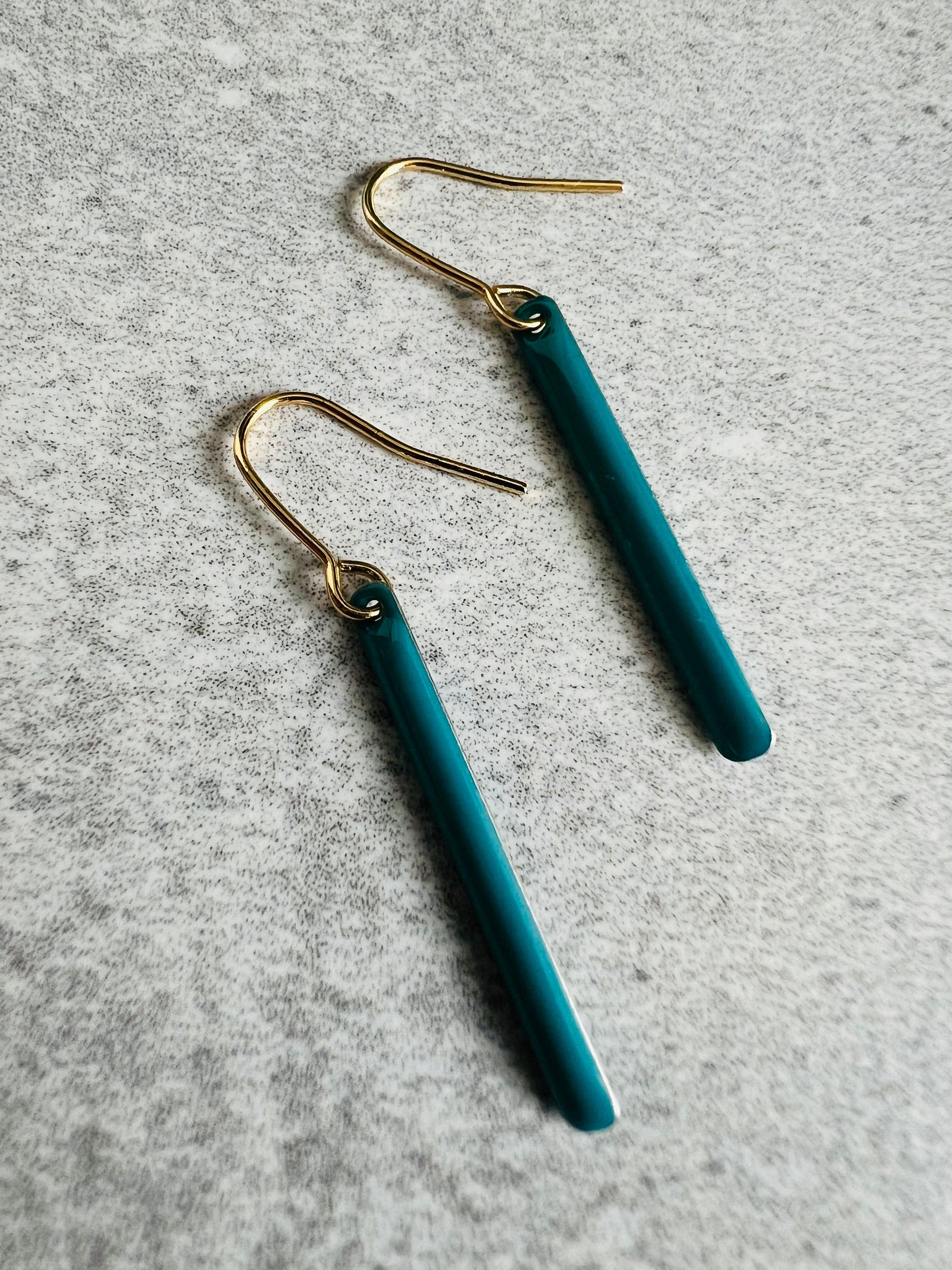 Boucles d’oreilles EDITH batons bleus minimalistes - Créations Uniques - Créations Uniques