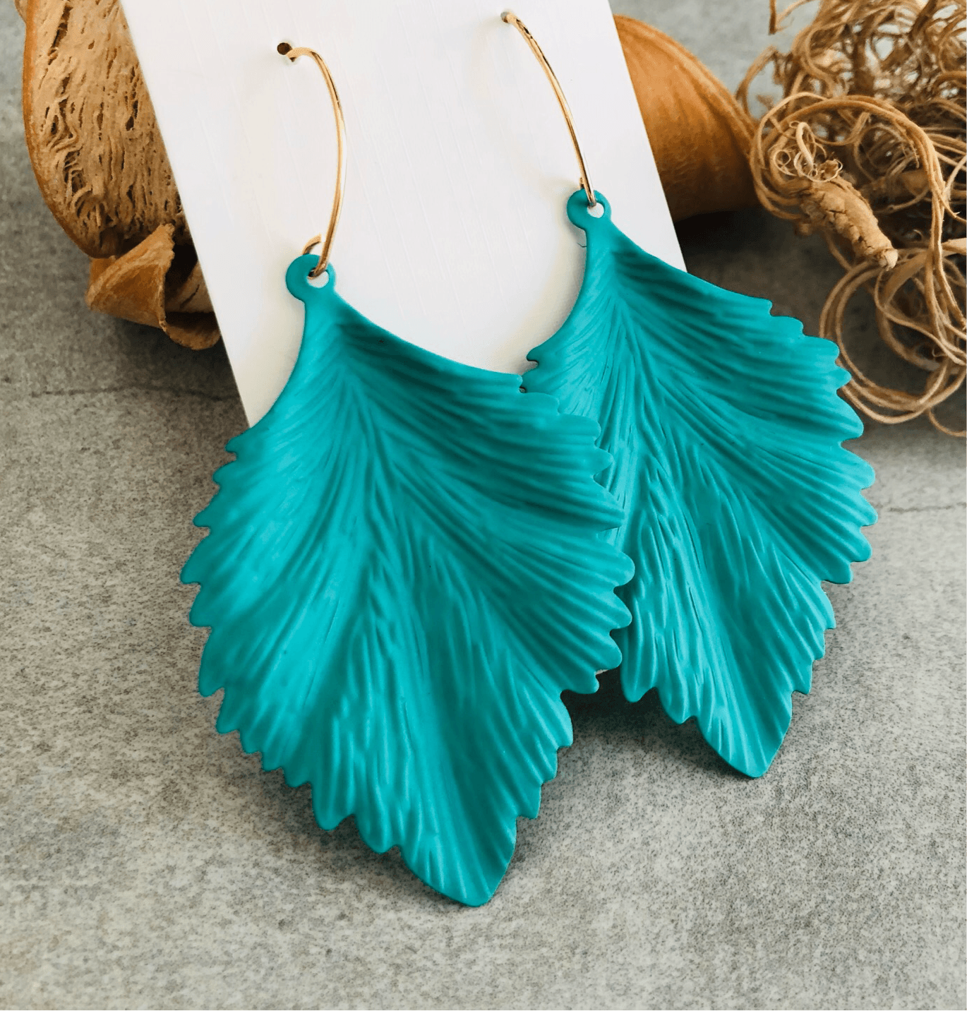 Boucles d’oreilles ANGÉLIQUE feuilles turquoises - Créations Uniques - Créations Uniques