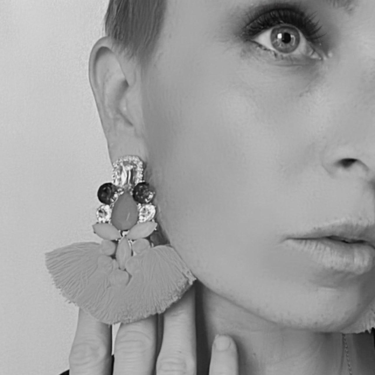 Boucles d’oreilles SOLÉNA pompons vert fluo - Créations Uniques