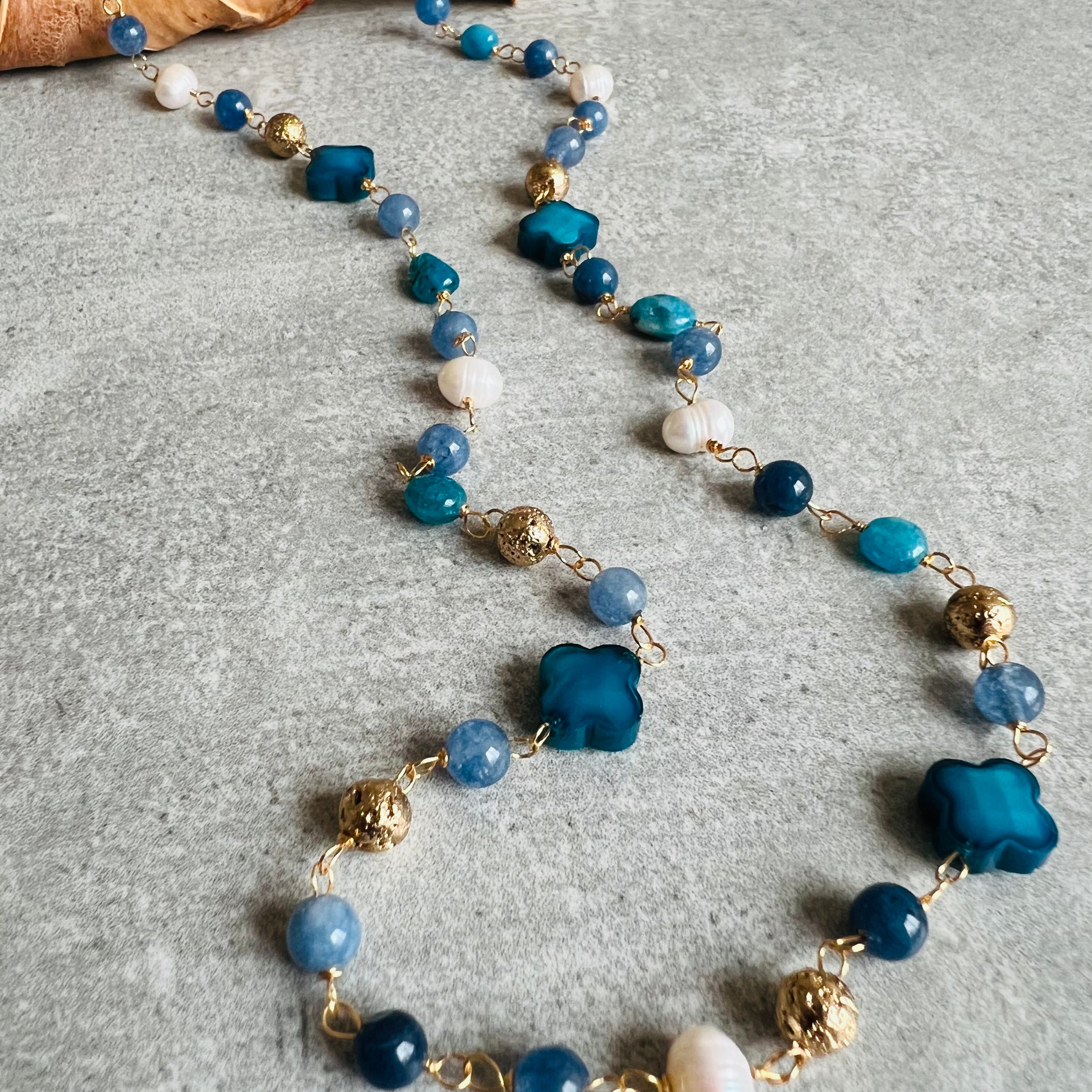 Collier de perles VERA nuances de bleu - Créations Uniques