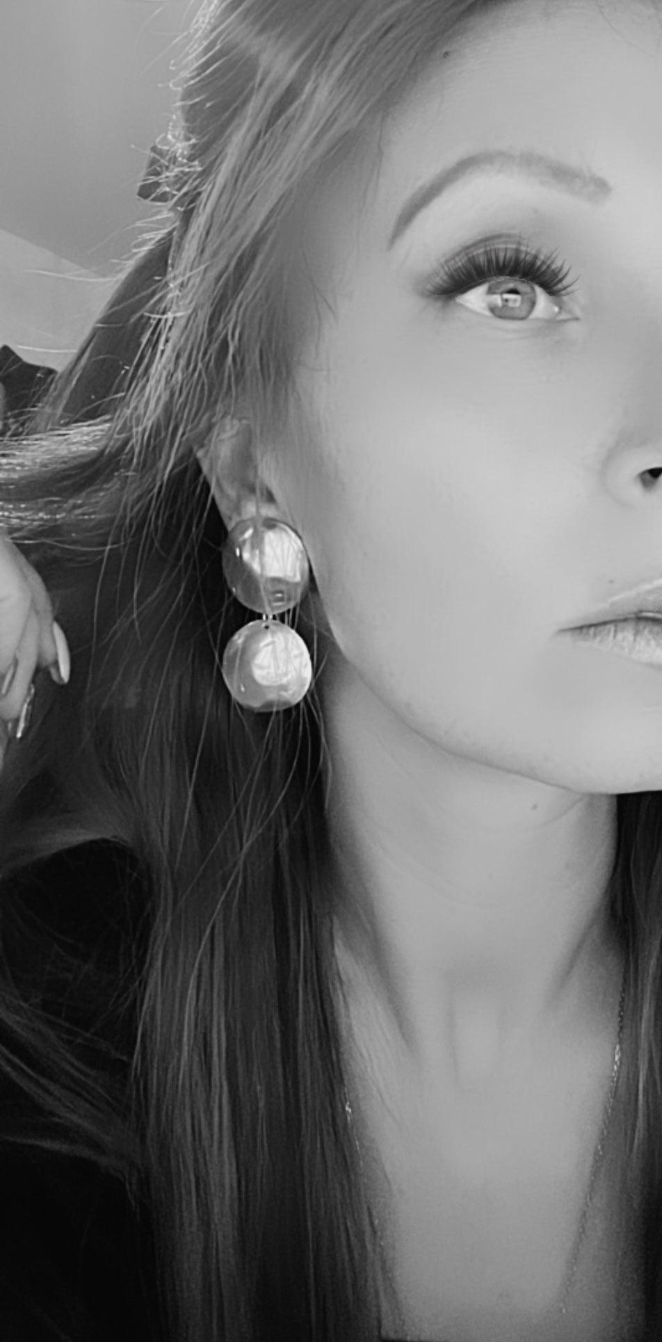 E70674 Boucles d'oreilles Métaux mixtes à clipser - Karine Sultan - Créations Uniques