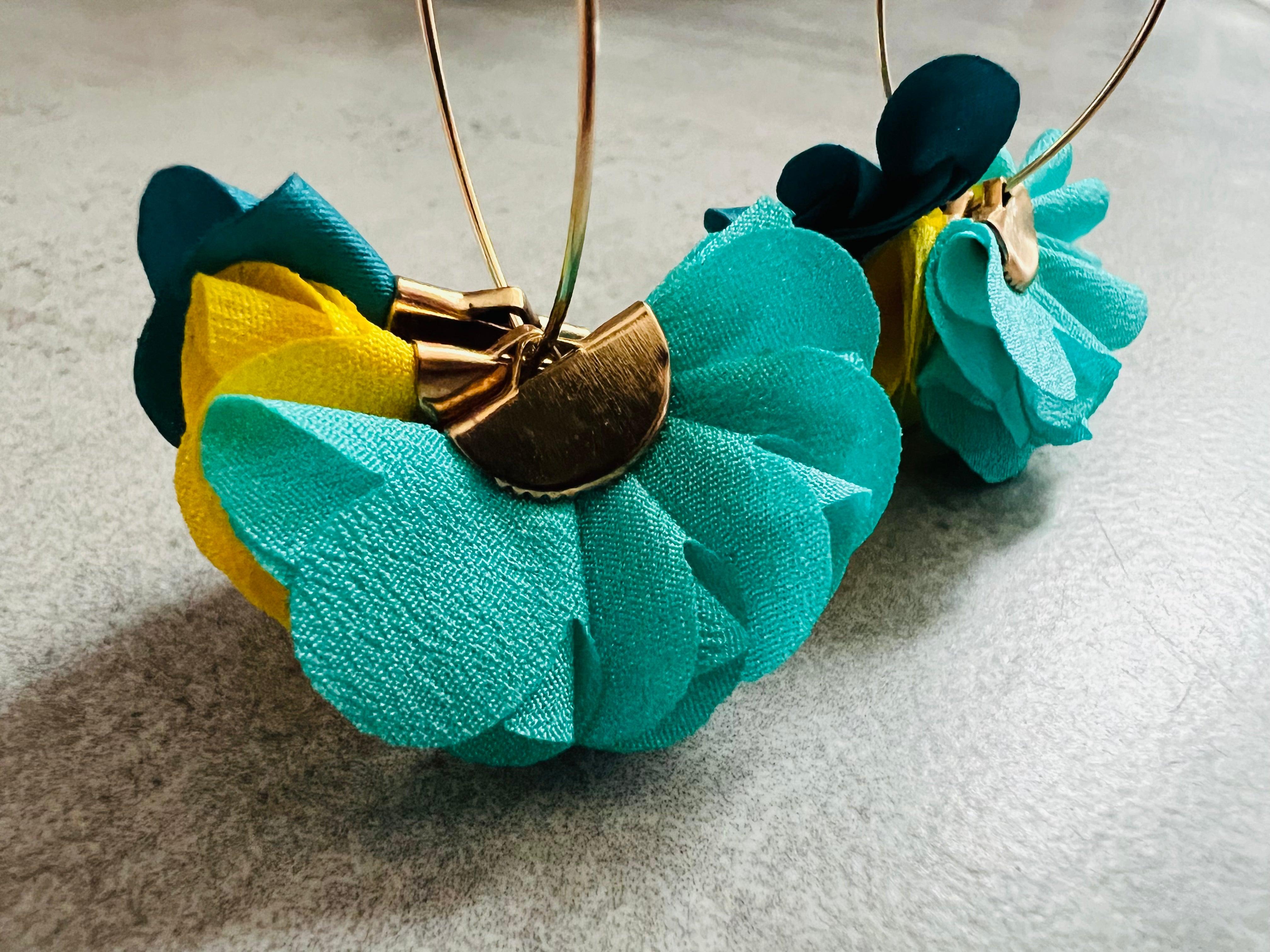 Boucles d’oreilles LEXIE pampilles tissu tricolore - Créations Uniques - Créations Uniques