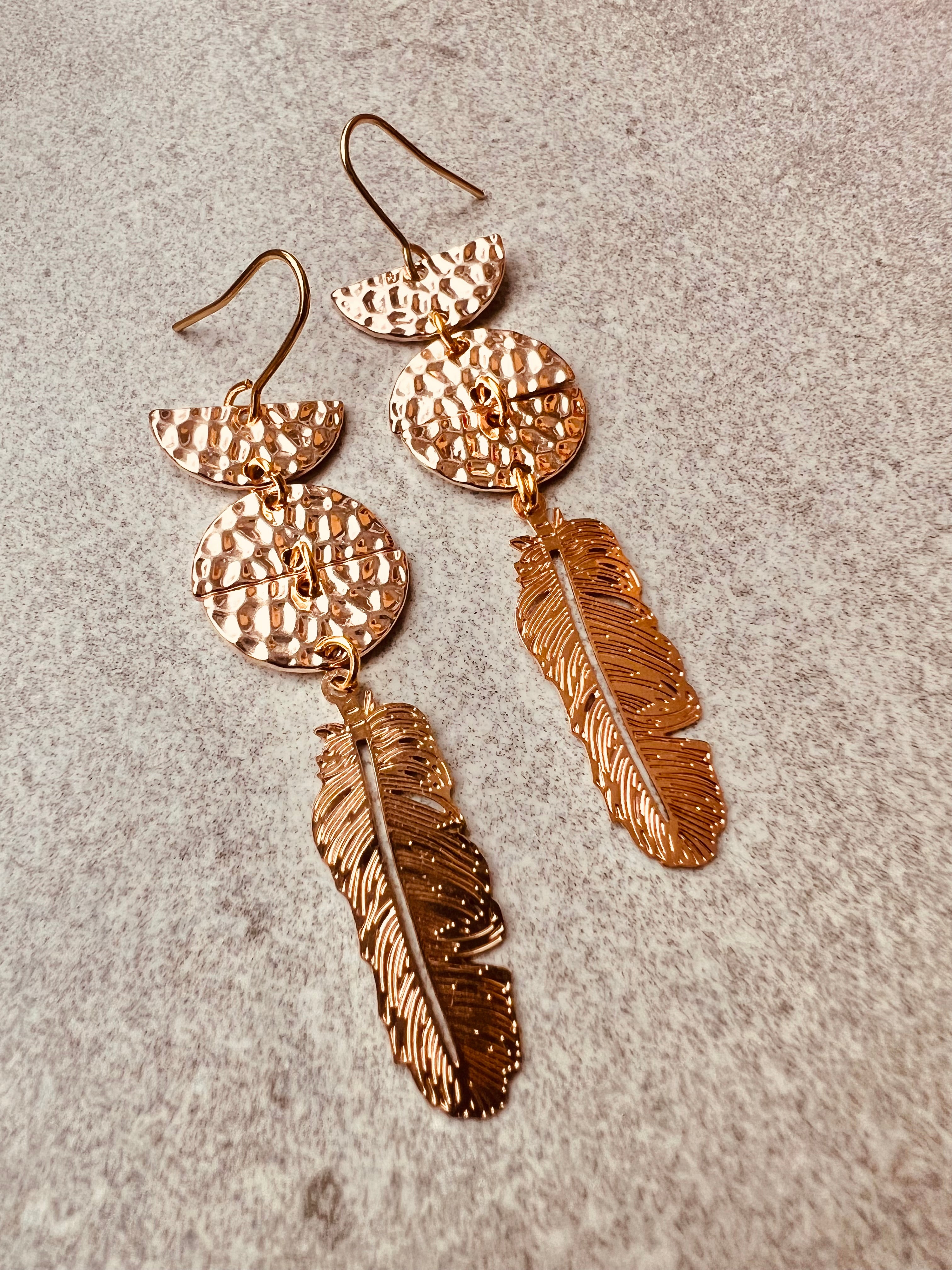 Boucles d’oreilles RANI plumes or rose - Créations Uniques - Créations Uniques