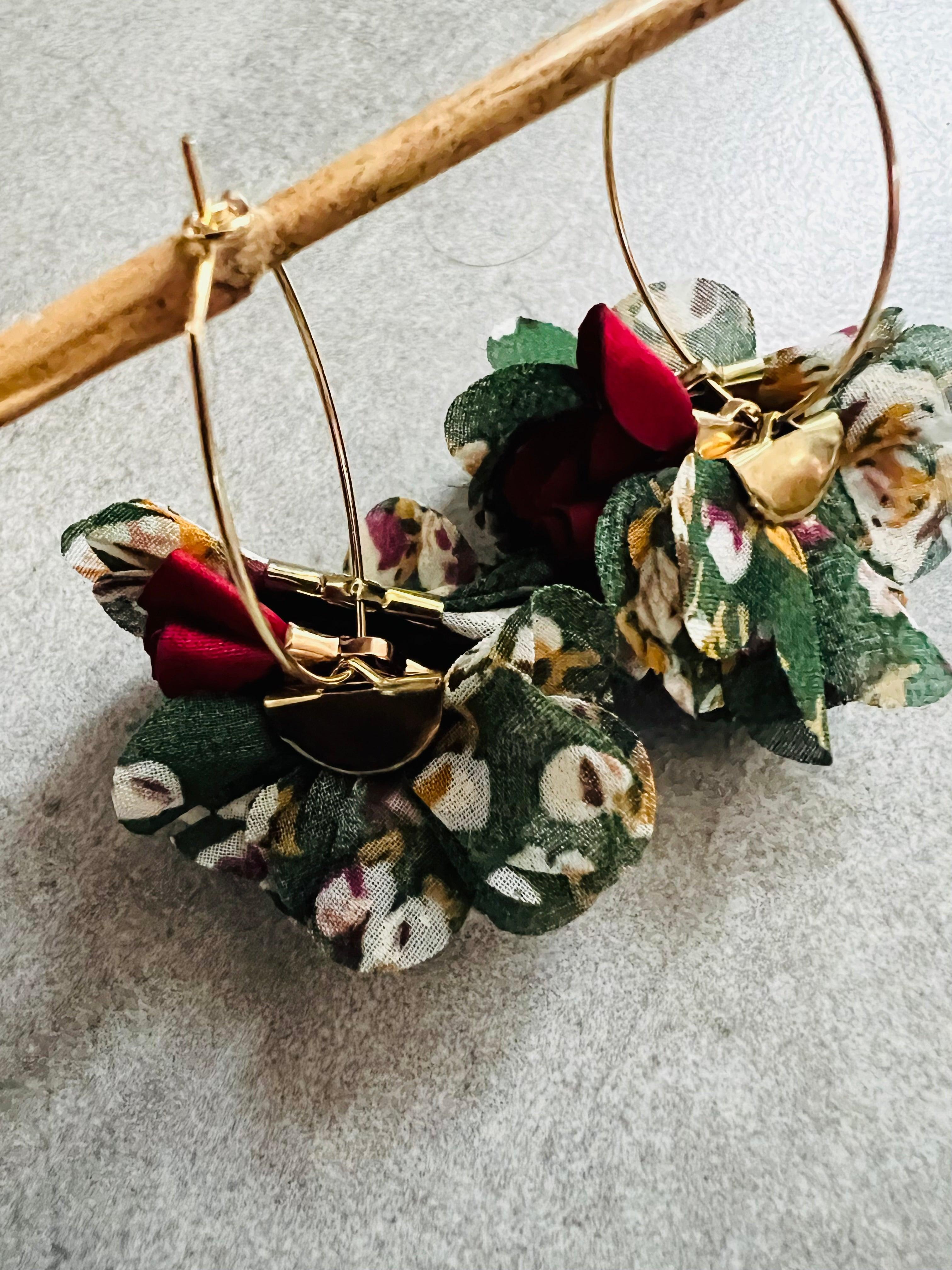 Boucles d’oreilles anneaux ovales MARIELENA pampilles tissu imprimé fleuri - Créations Uniques - Créations Uniques