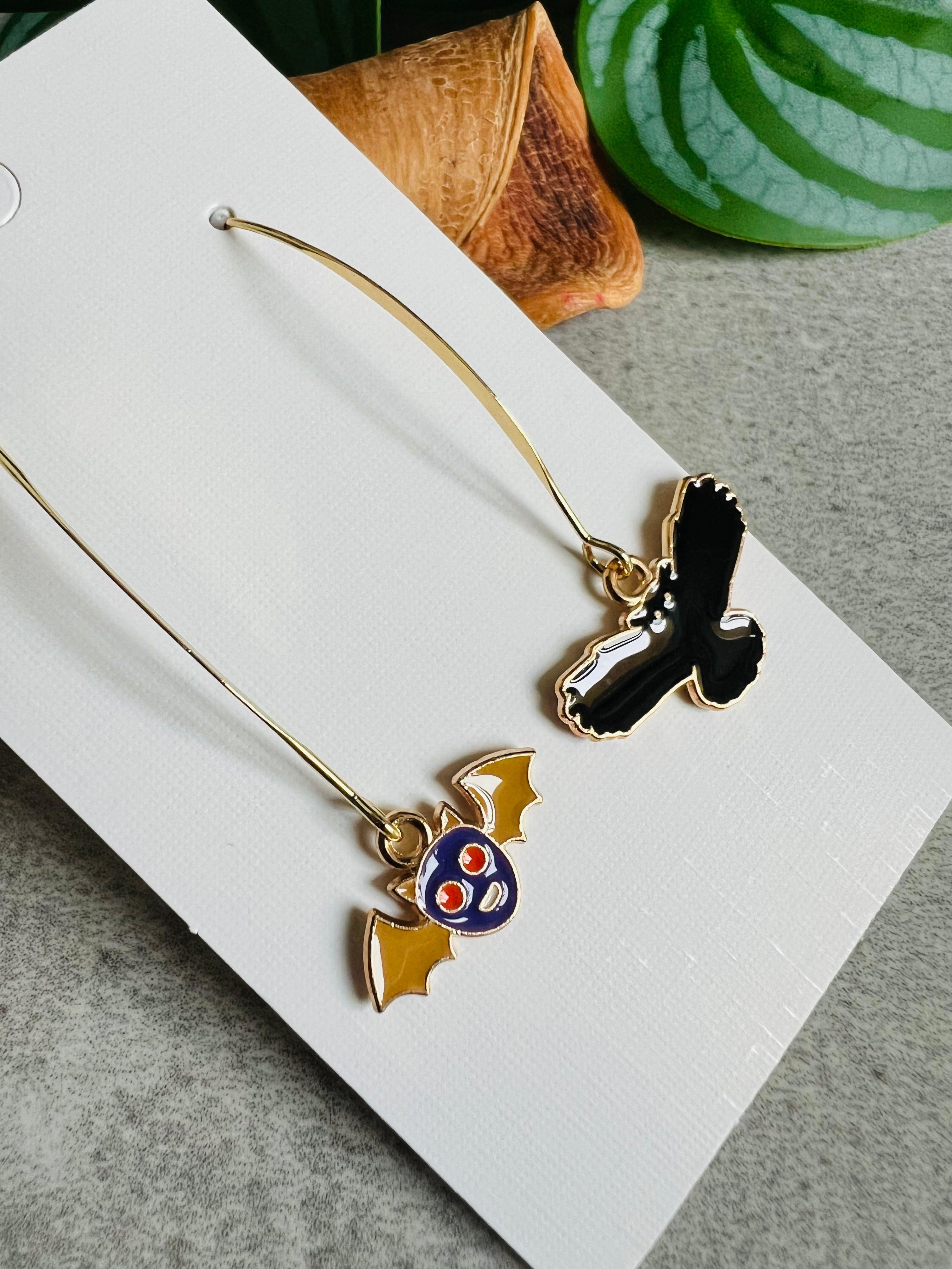 Boucles d’oreilles HALLOWEEN noires et asymétriques- Créations Uniques - Créations Uniques