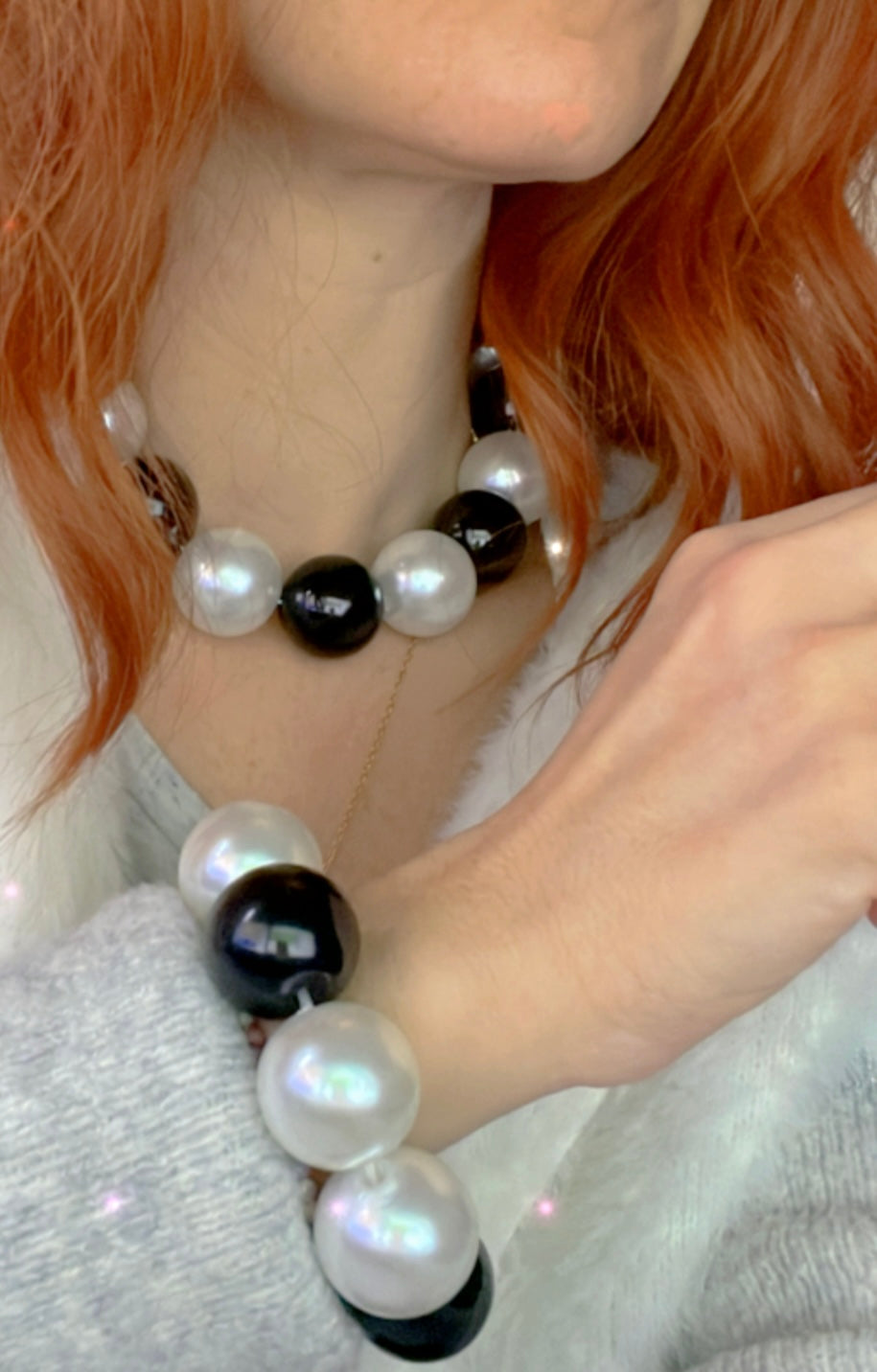Parure BRITTANY perles noires et blanches - Créations Uniques