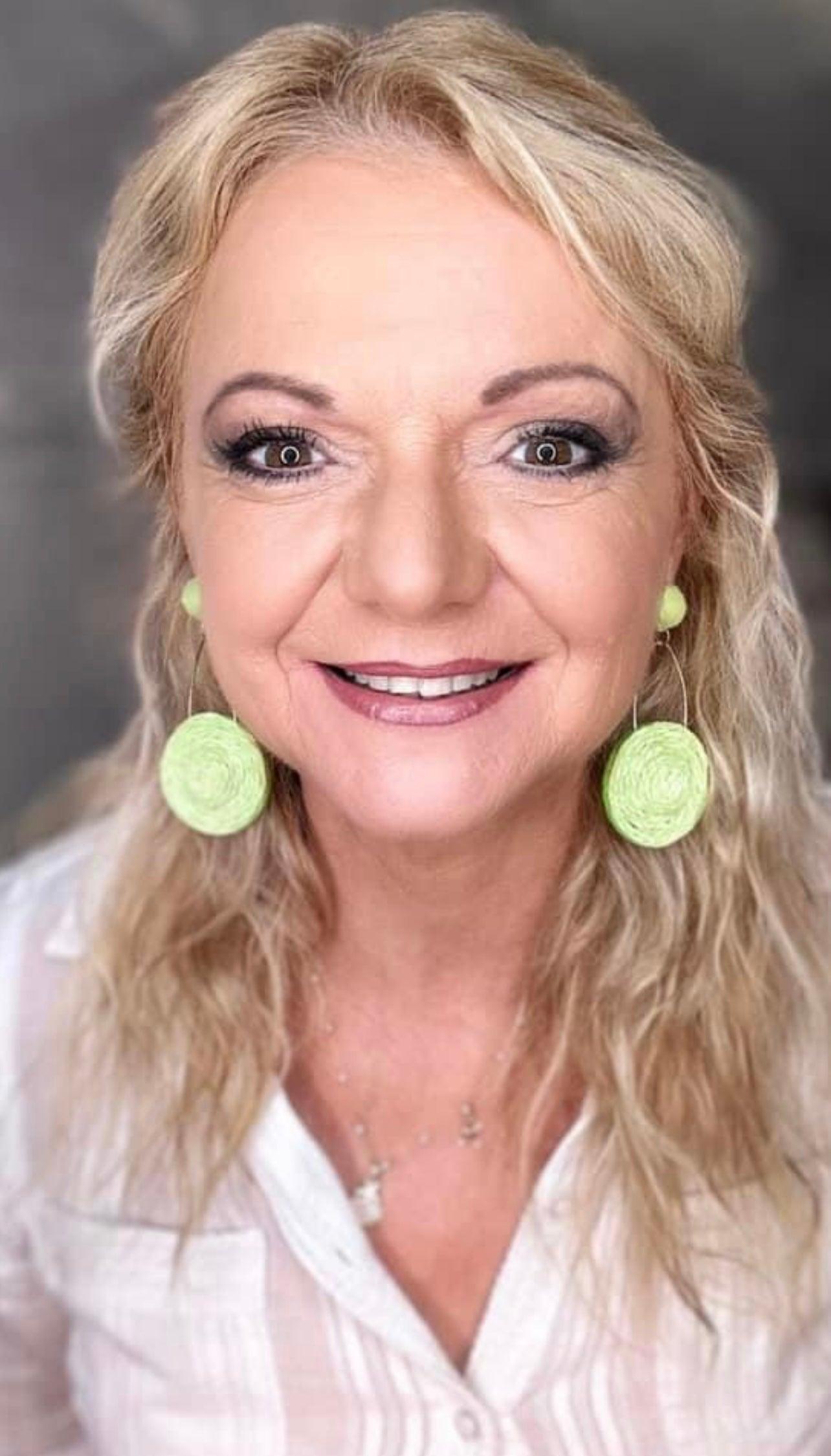 Boucles d’oreilles APOLLINE chapeaux verts - Créations Uniques