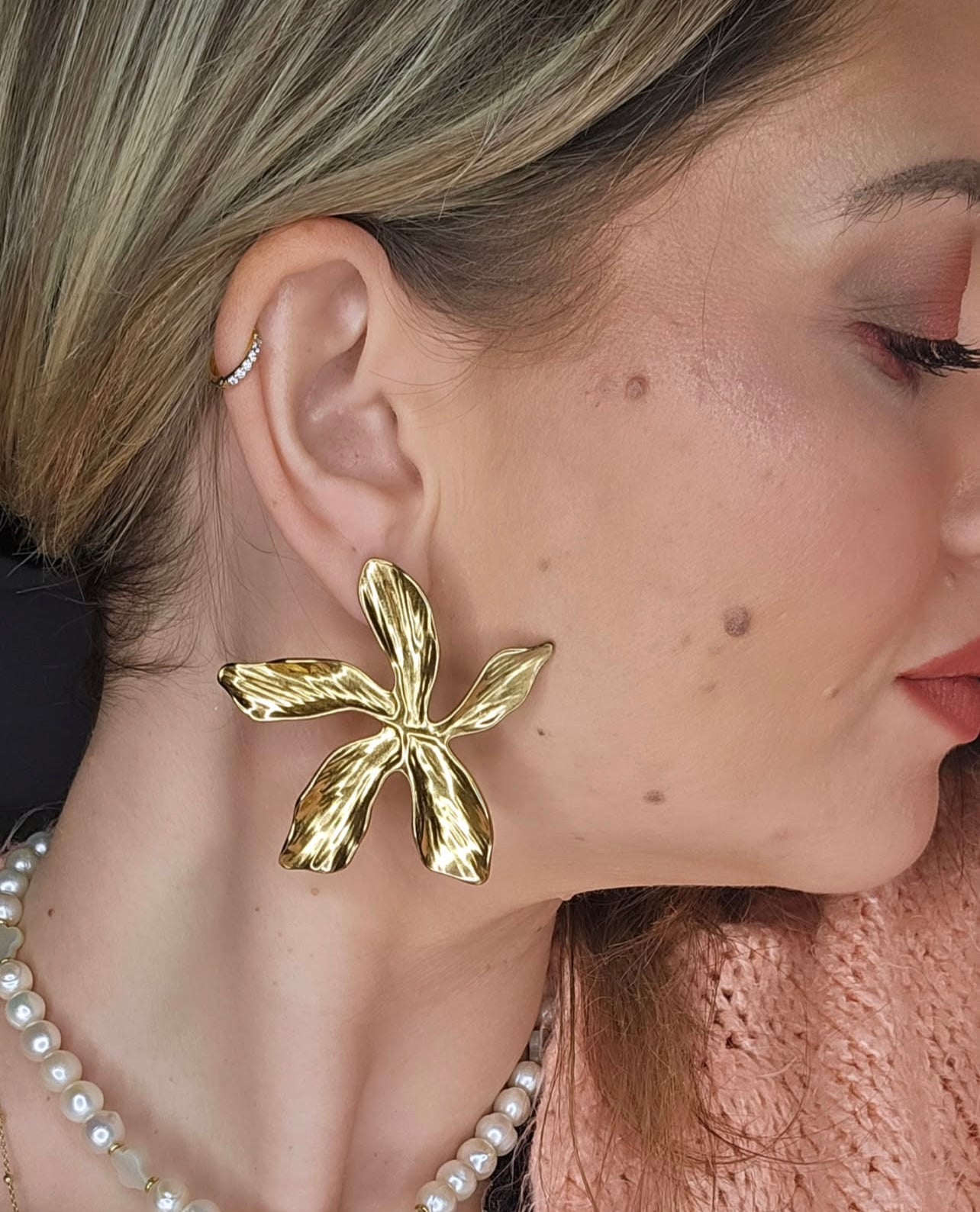 Boucles d’oreilles TORY fleurs dorées - Créations Uniques