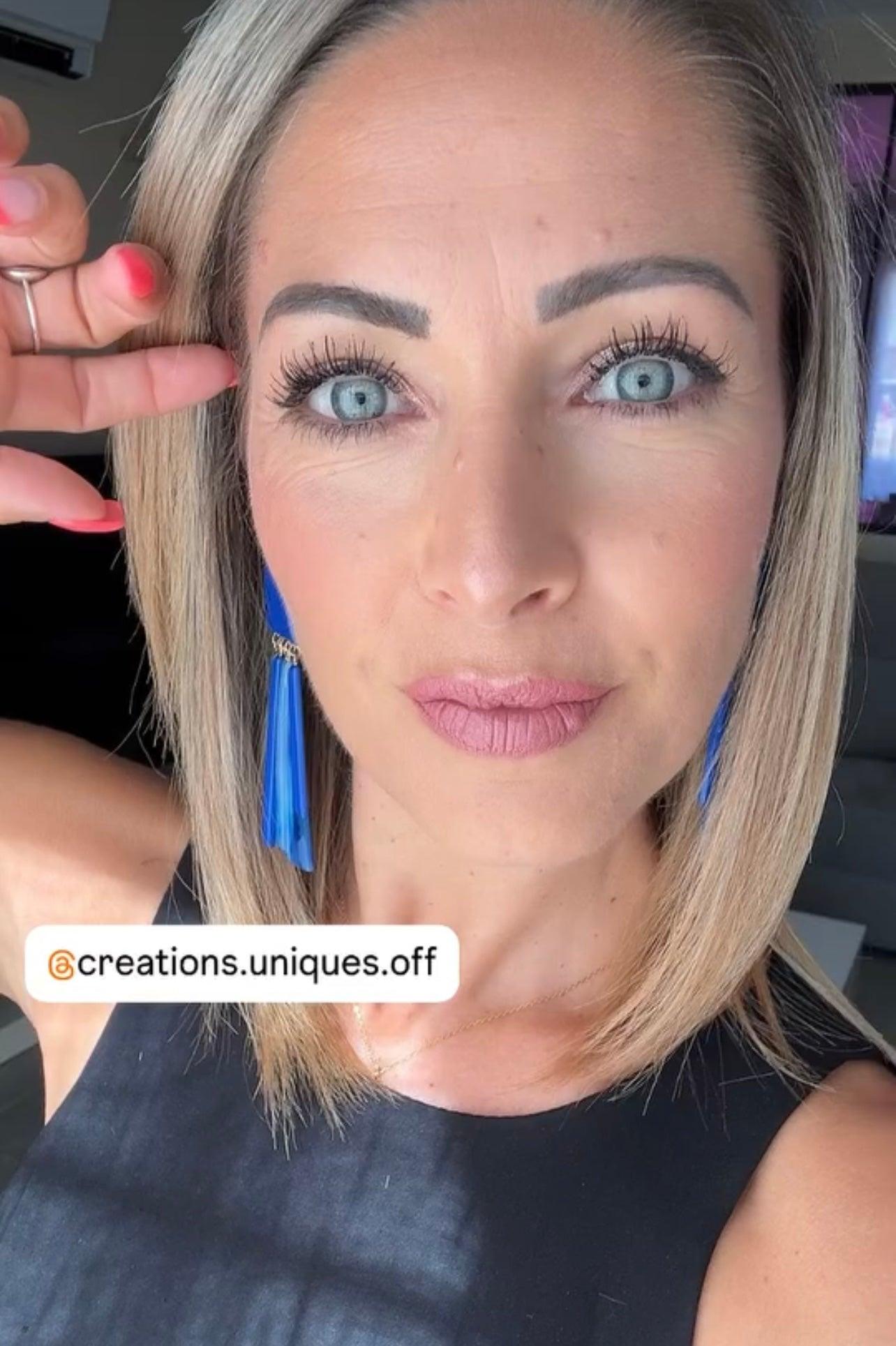 Boucles d’oreilles KATHLEEN grande modèle bleu océan résine - Créations Uniques