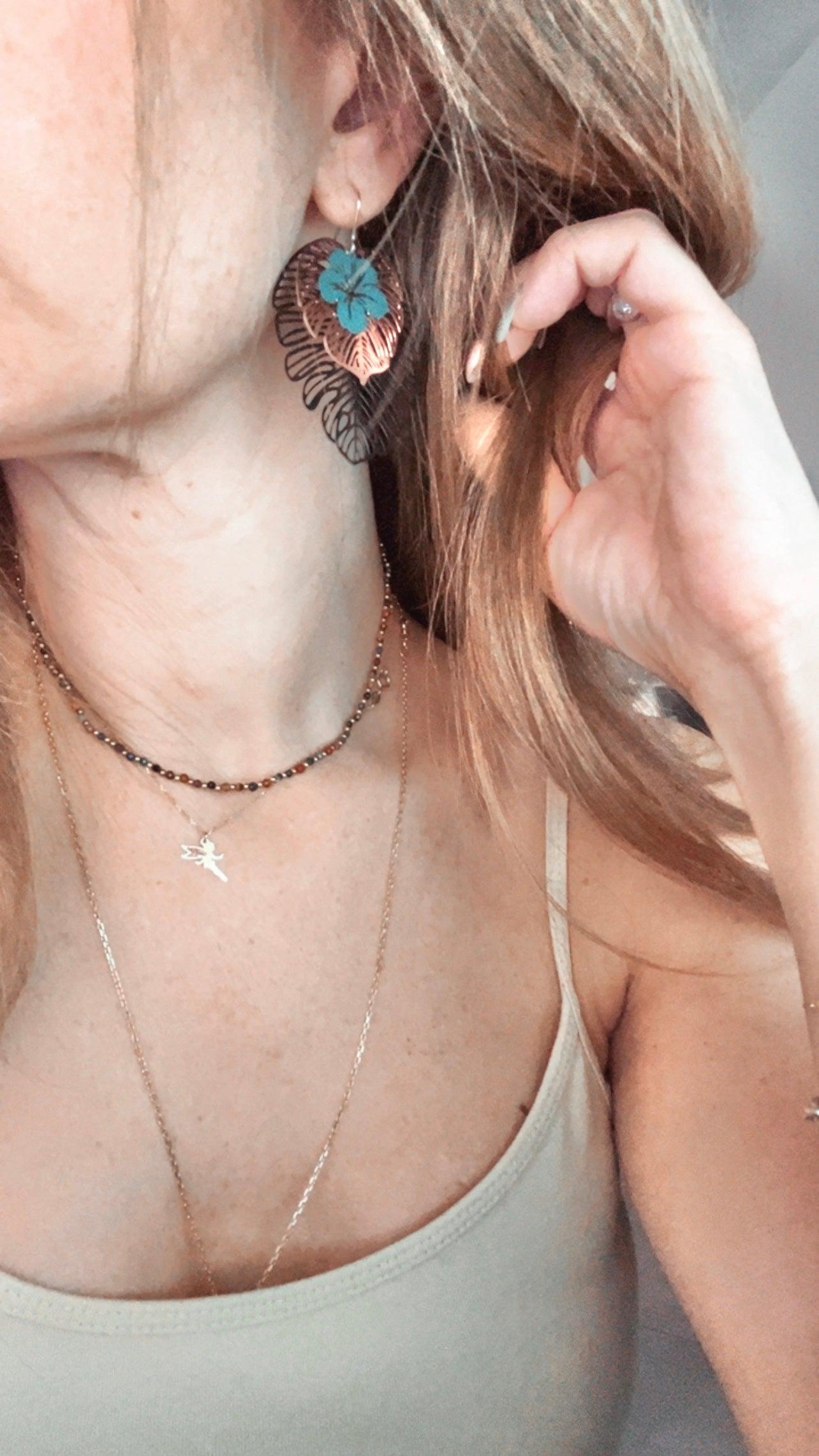 Collier EMILIE fines perles marron. ras de cou - Créations Uniques