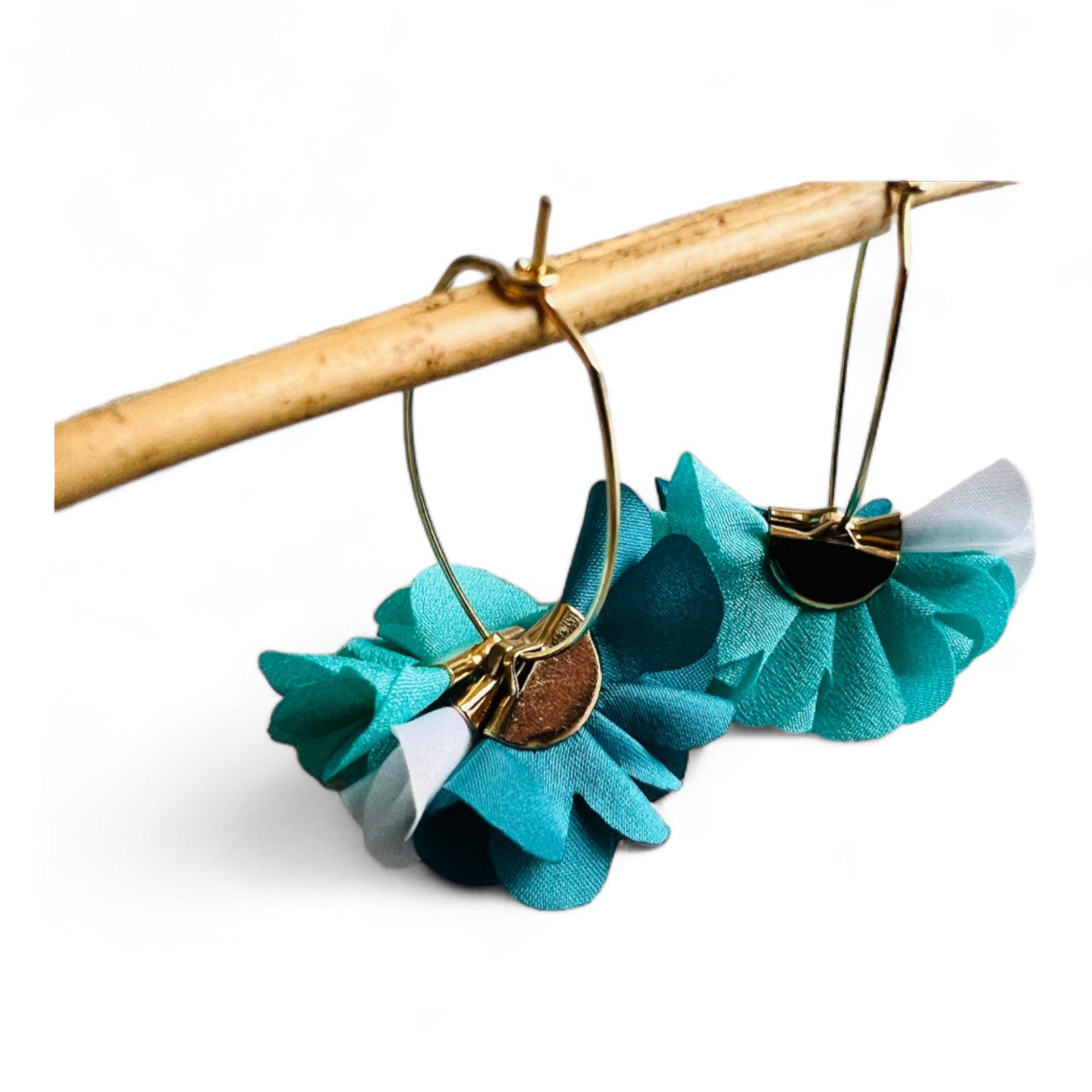 Boucles d’oreilles anneaux ovales ORIANNE pampilles tissu tricolore - Créations Uniques - Créations Uniques