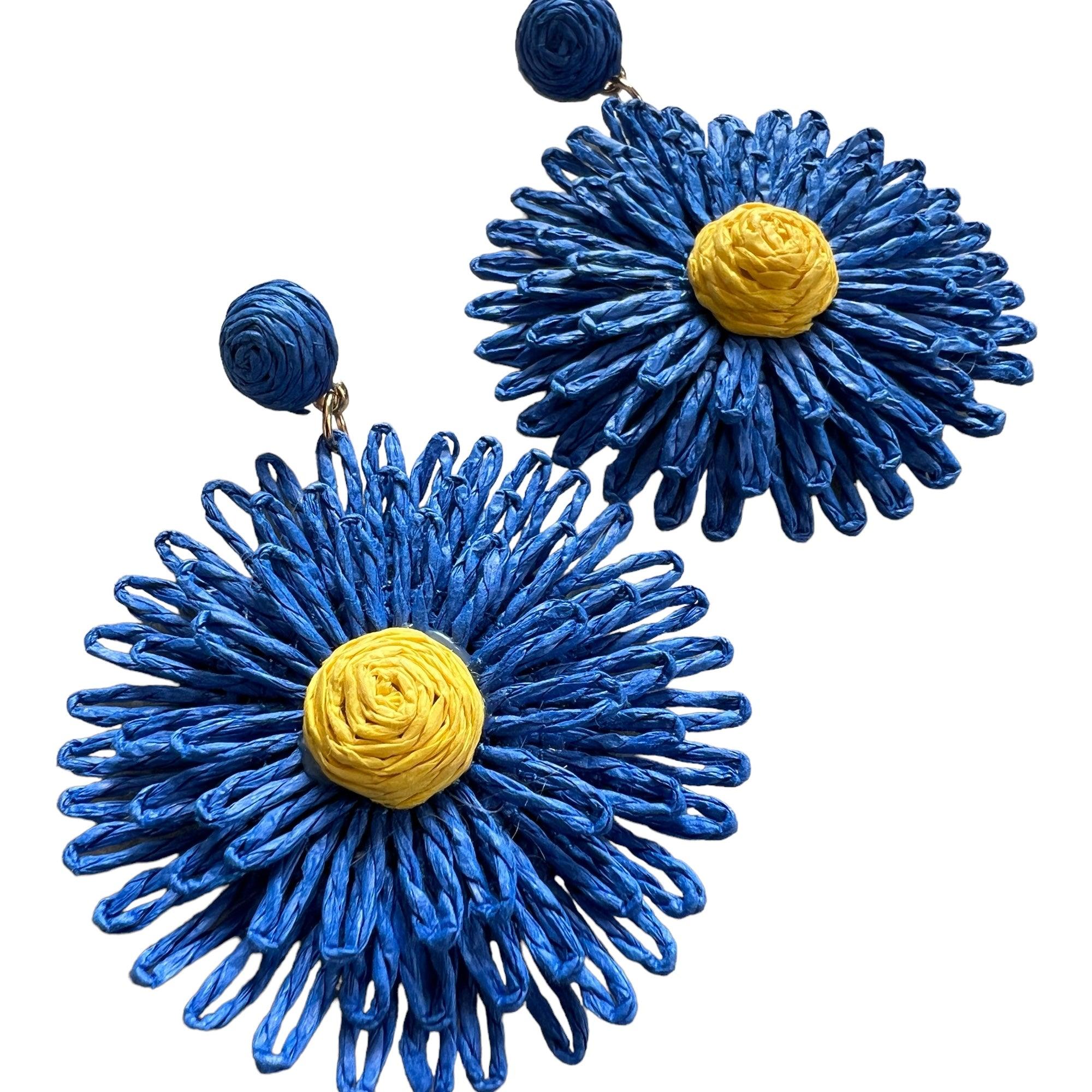 Boucles d’oreilles CARLY fleurs printemps été bleues style campagne - Créations Uniques