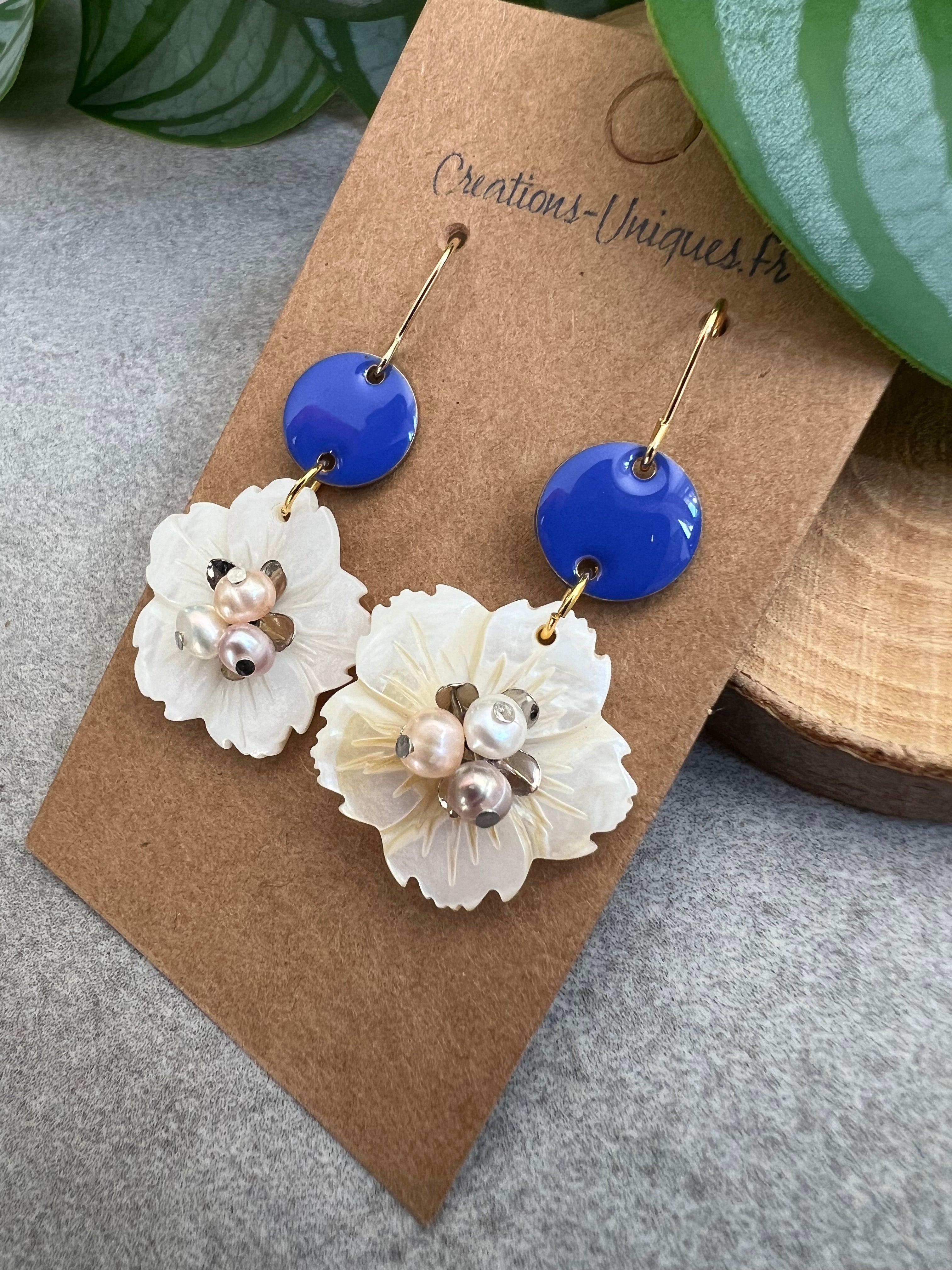 Boucles d’oreilles MILÈNE fleurs nacrées - Créations Uniques - Créations Uniques