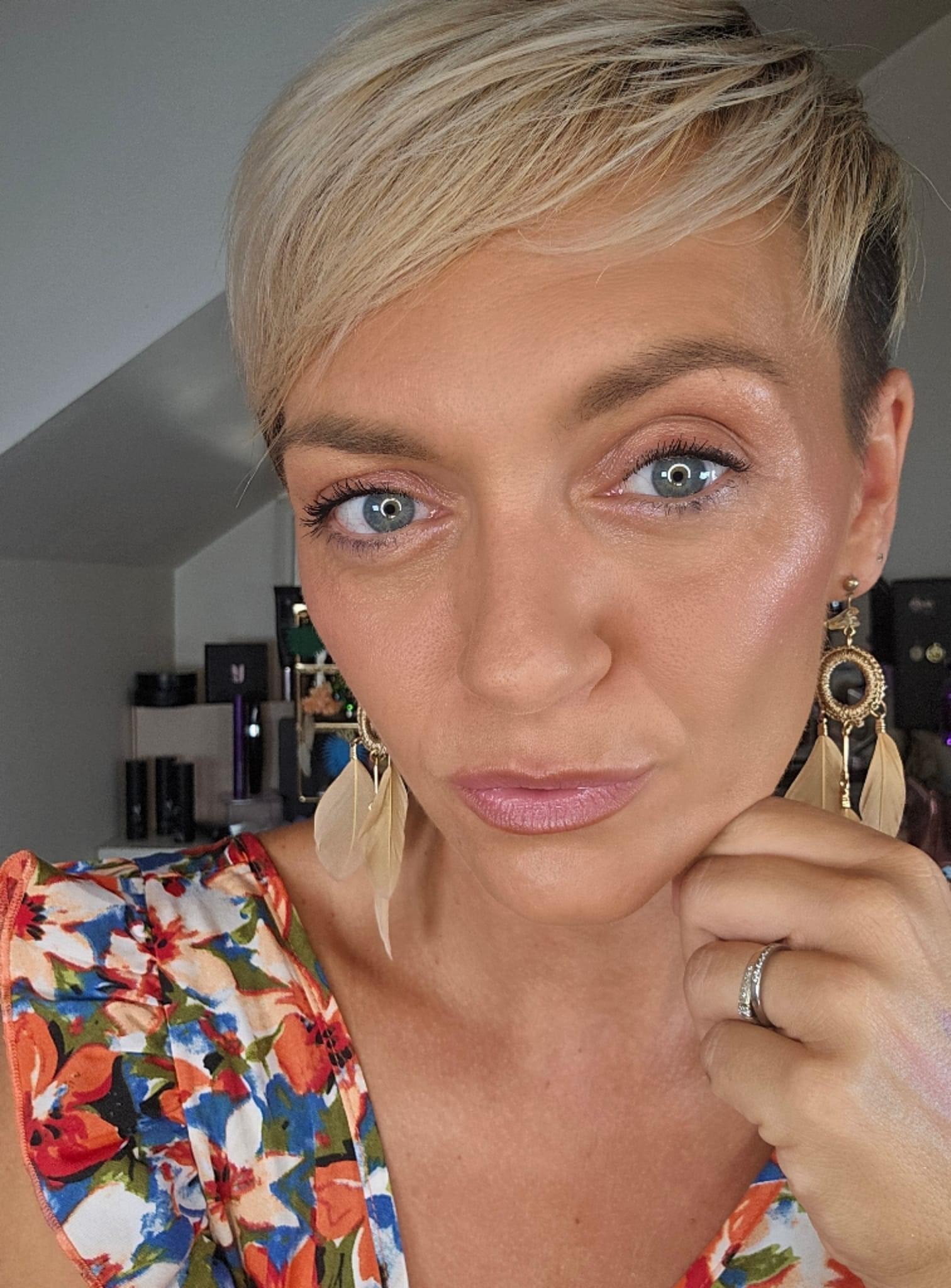 Boucles d’oreilles LIZA longues plumes marrons - Créations Uniques