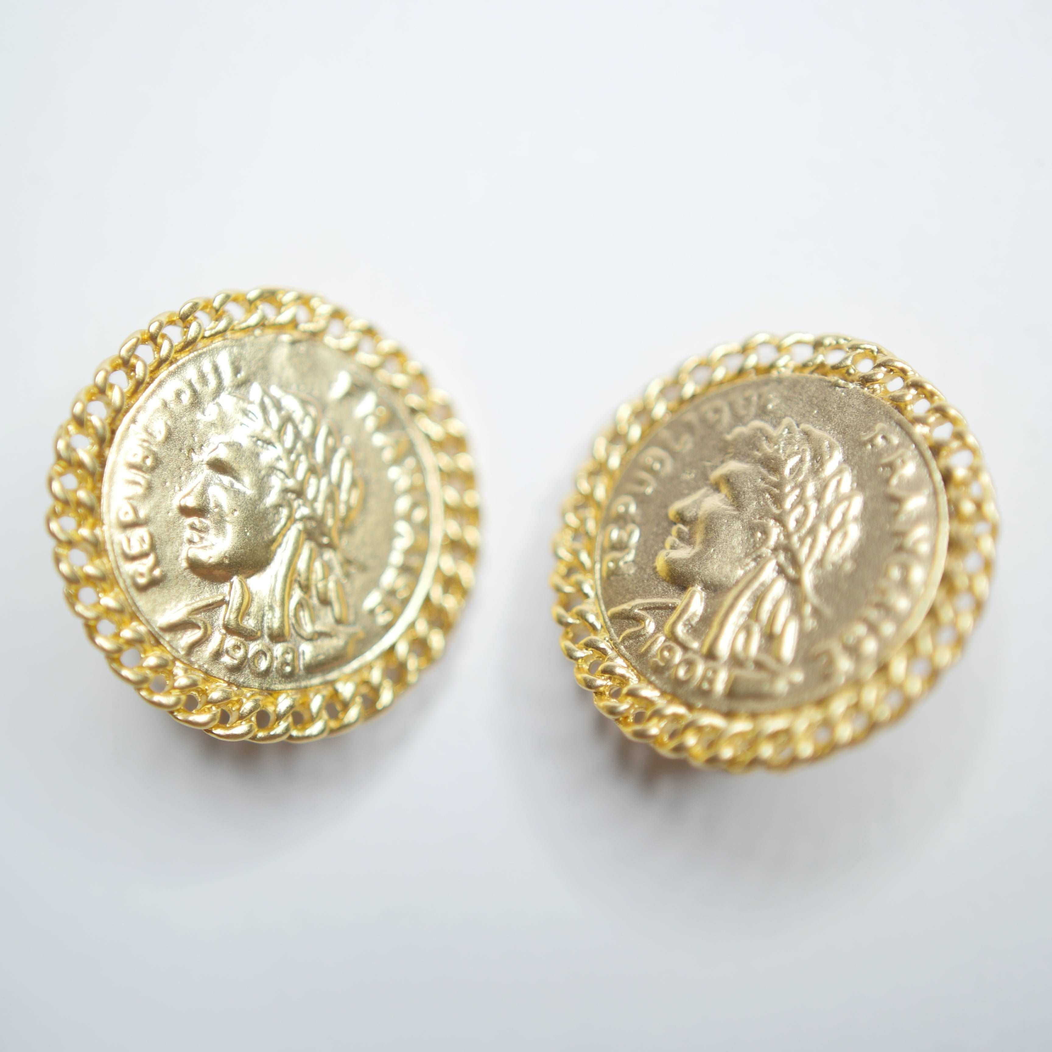 E71084 Boucles d'oreilles clips grosses pièces - Karine Sultan - Créations Uniques