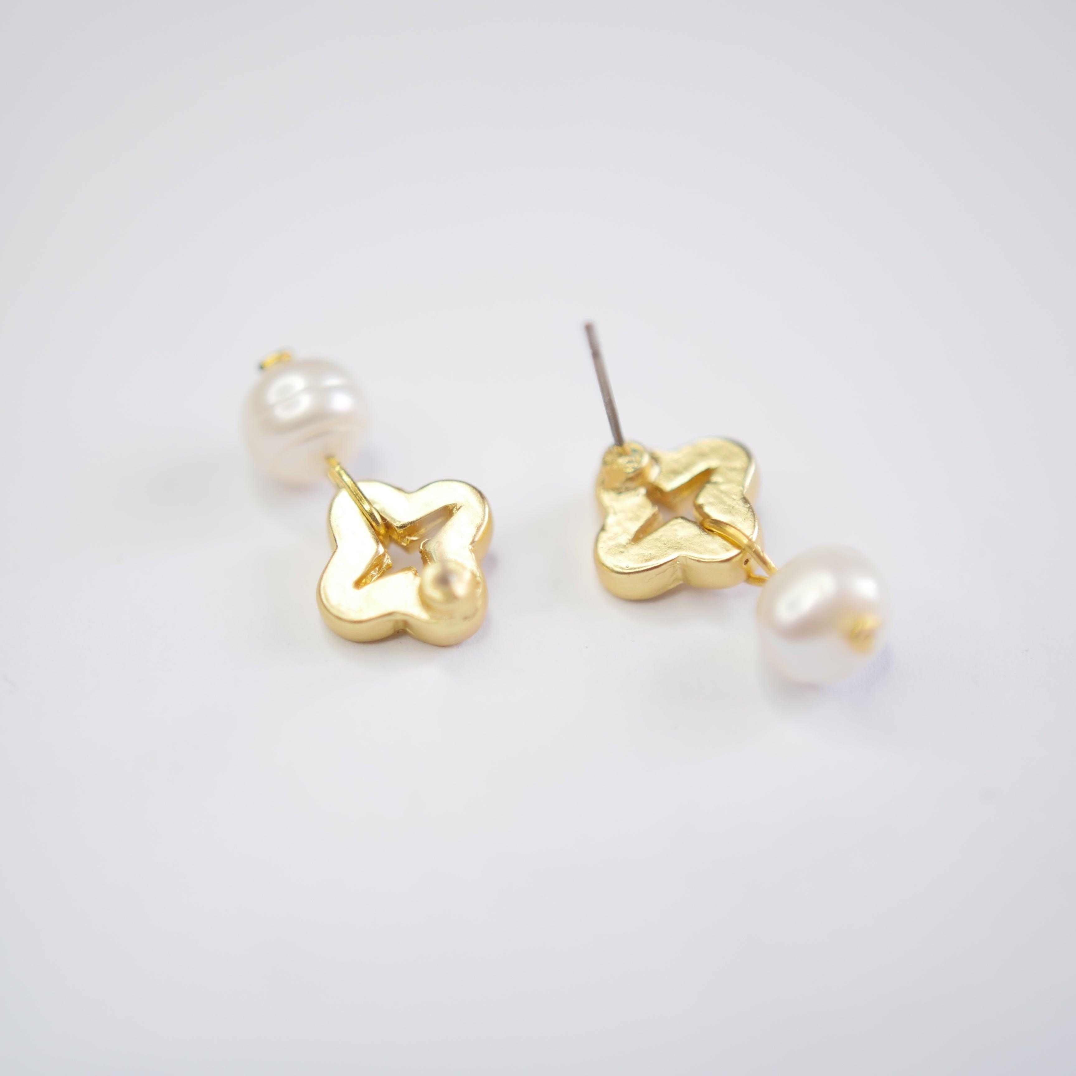 E71617 Boucles d'oreilles - Karine Sultan - Créations Uniques