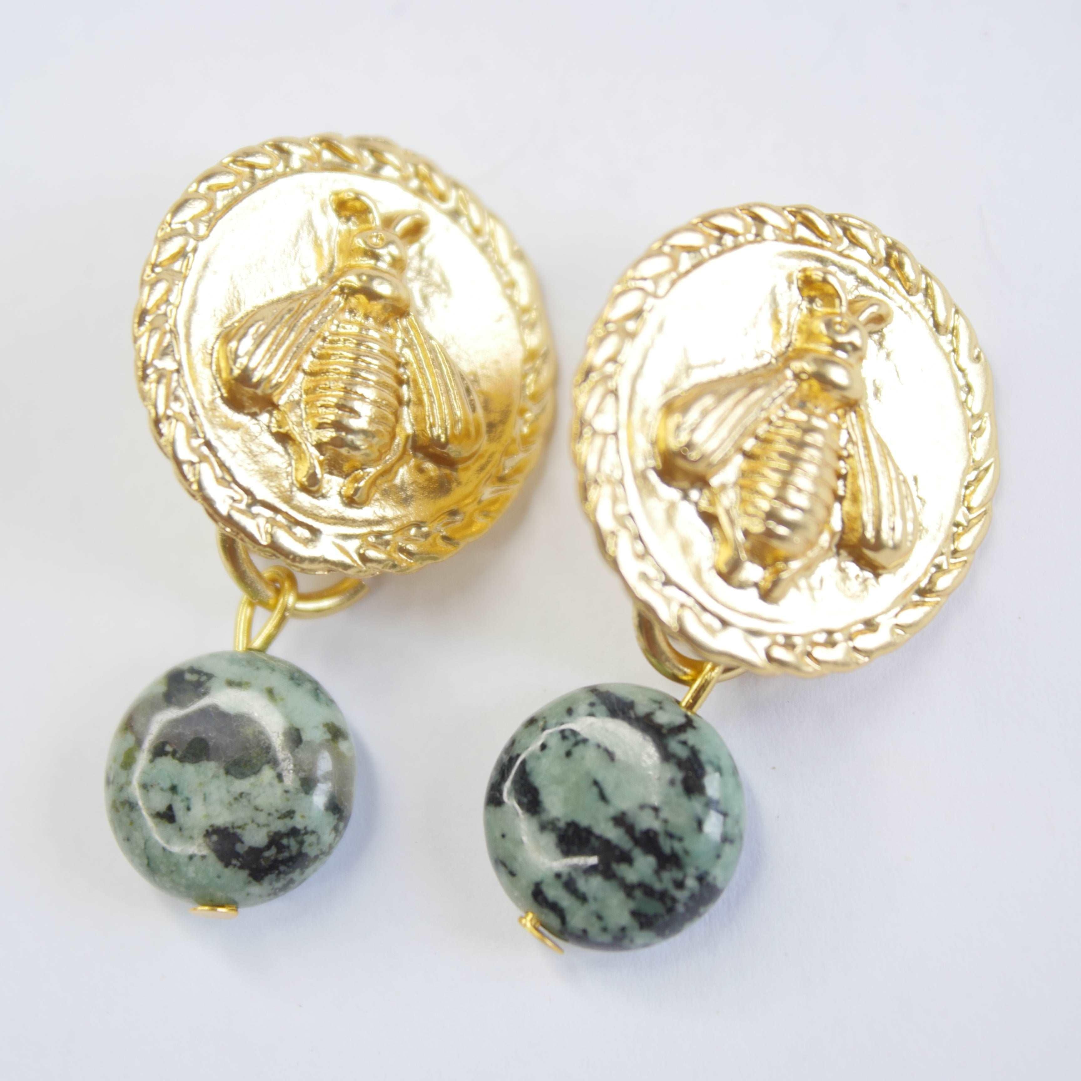 E71647 Boucles d'oreilles clips abeille jaspe africaine - Karine Sultan - Créations Uniques