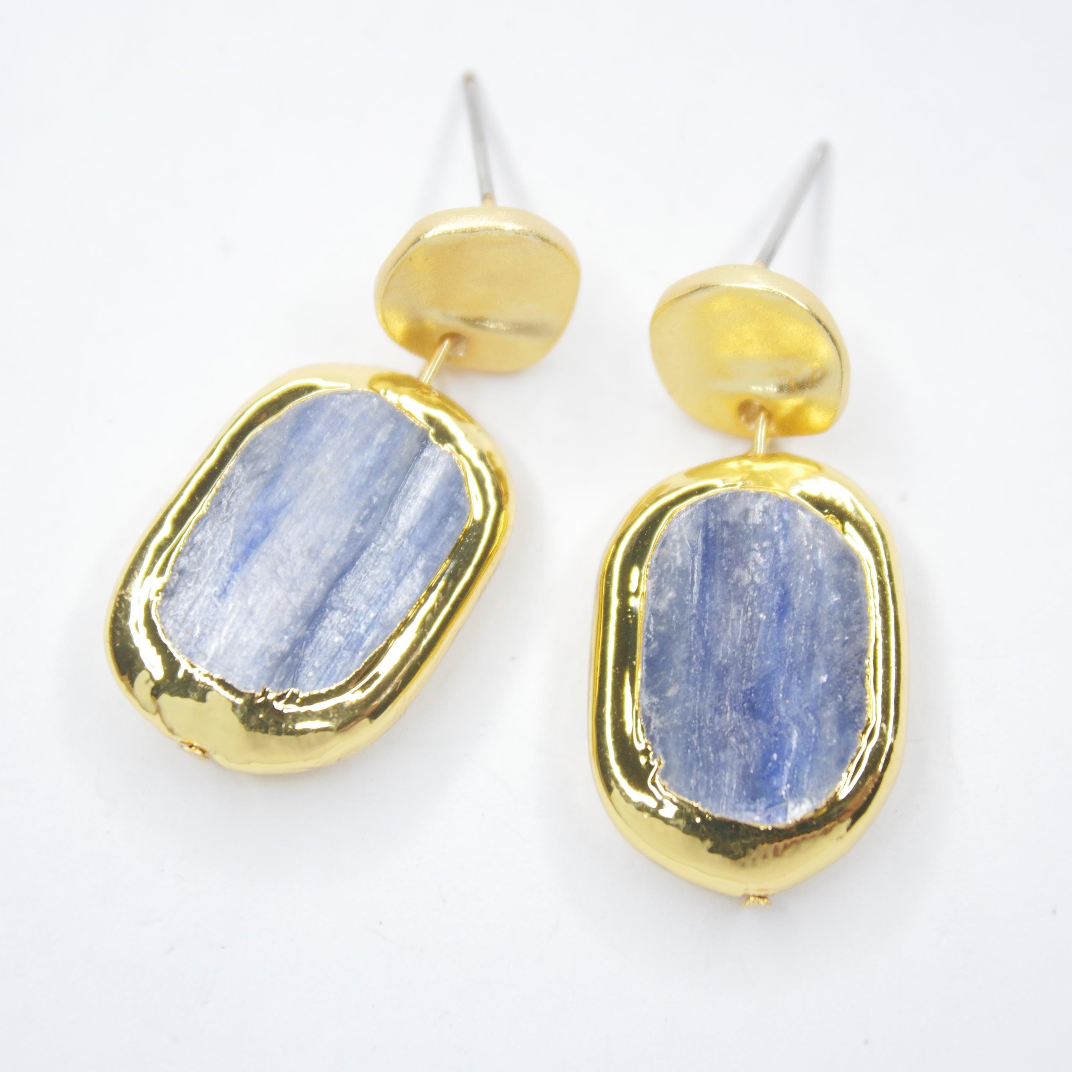 E75532 Boucles d'oreilles pendantes pièce de cyanite - Karine Sultan - Créations Uniques