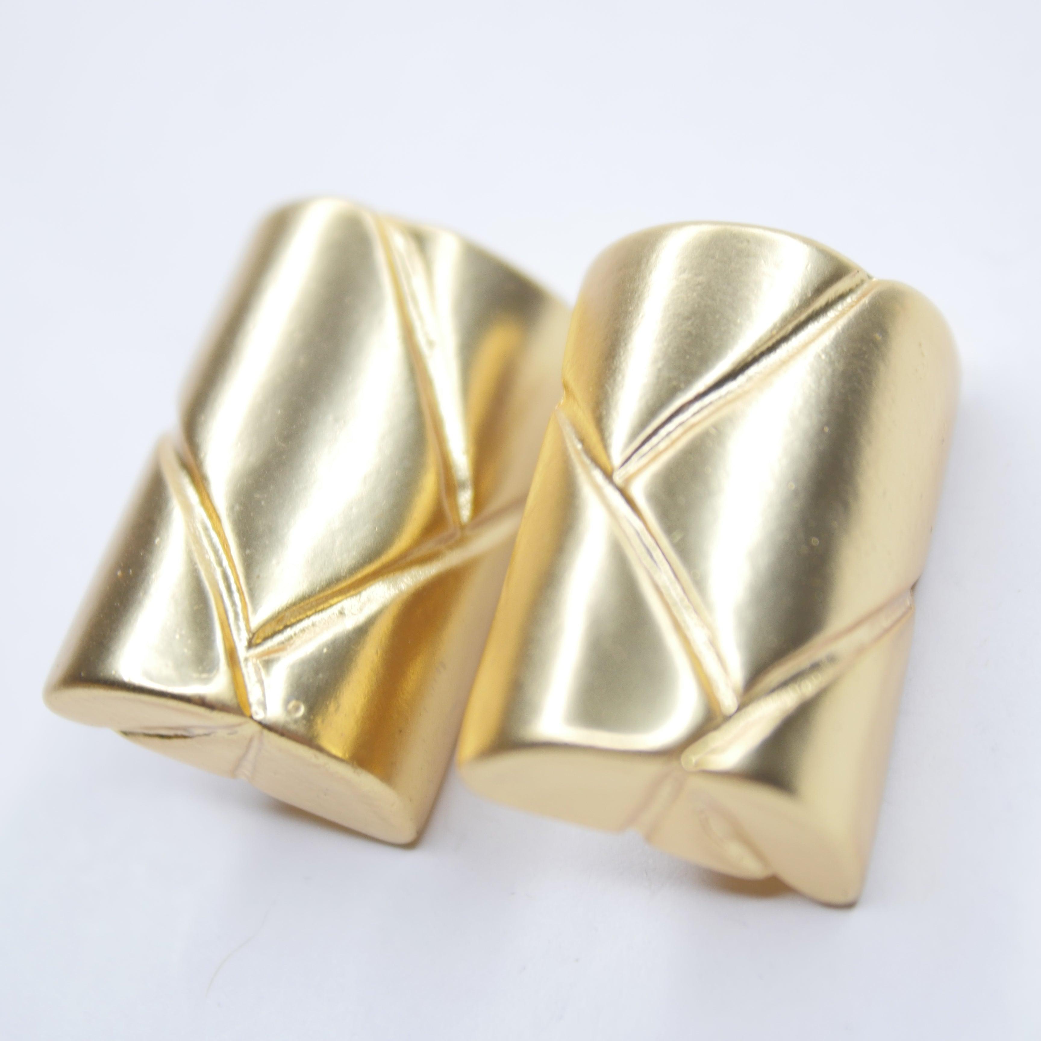 E80028 Boucles d'oreilles clips demi cylindre - Karine Sultan - Créations Uniques