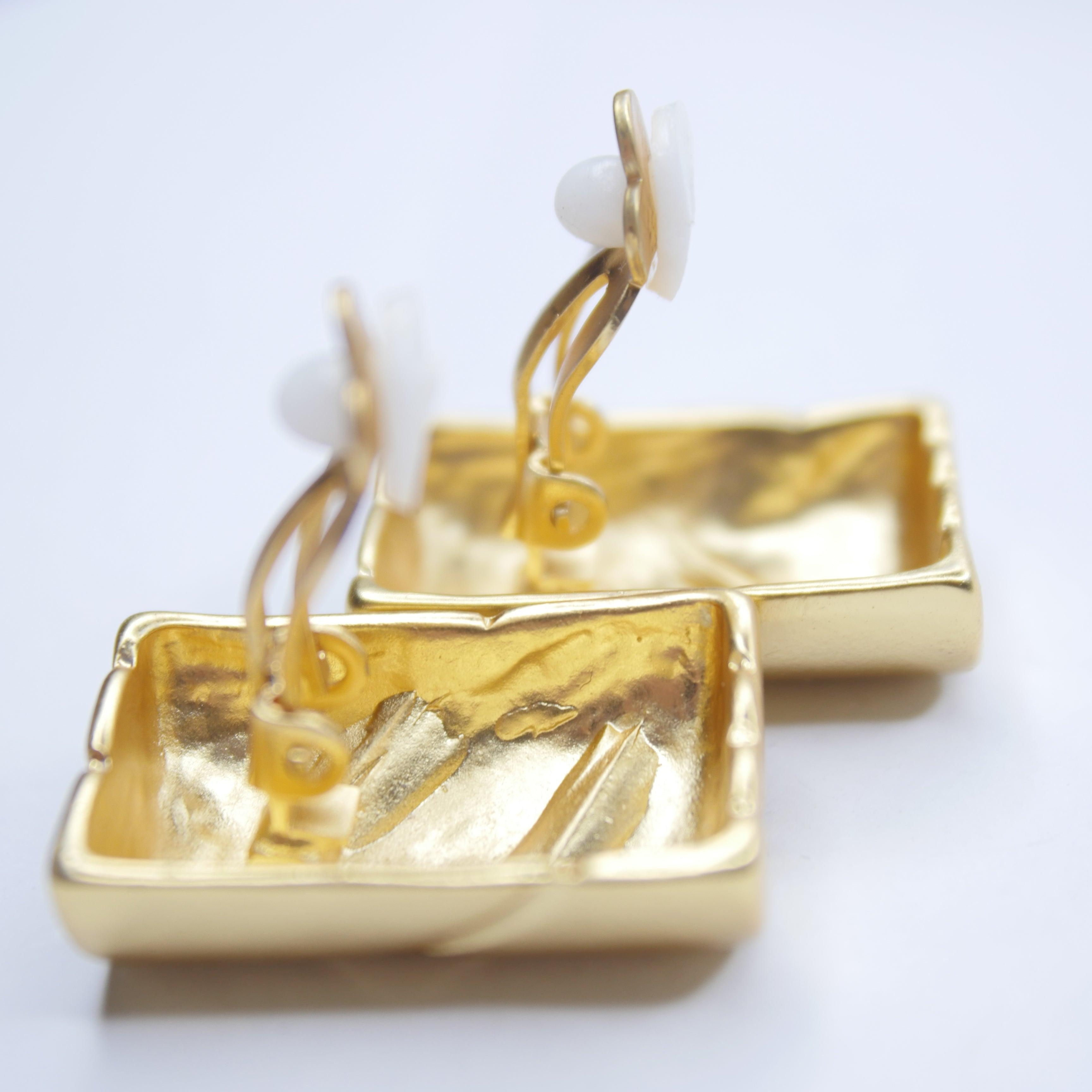 E80028 Boucles d'oreilles clips demi cylindre - Karine Sultan - Créations Uniques