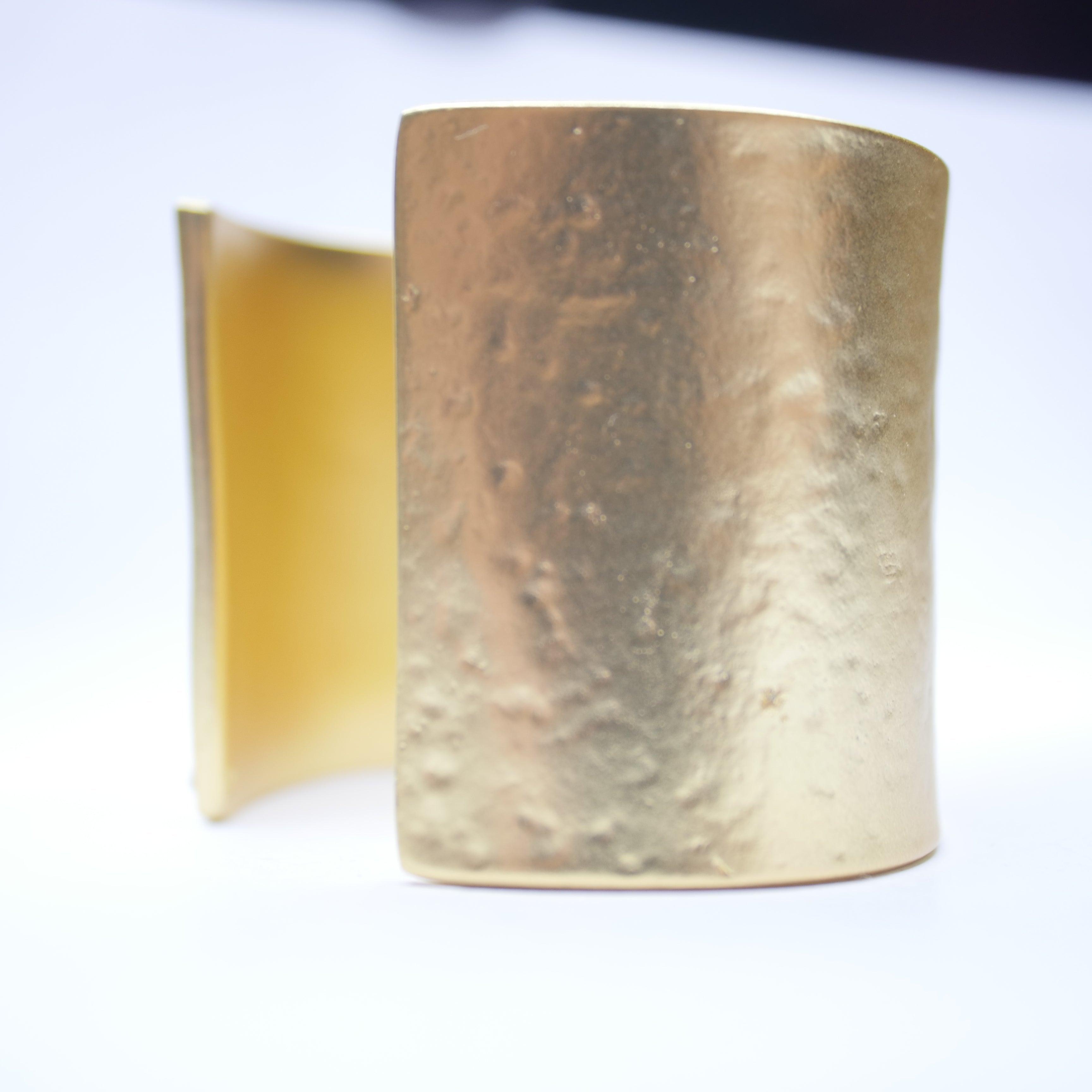 B50426 Bracelet Manchette texturée - Karine Sultan - Créations Uniques