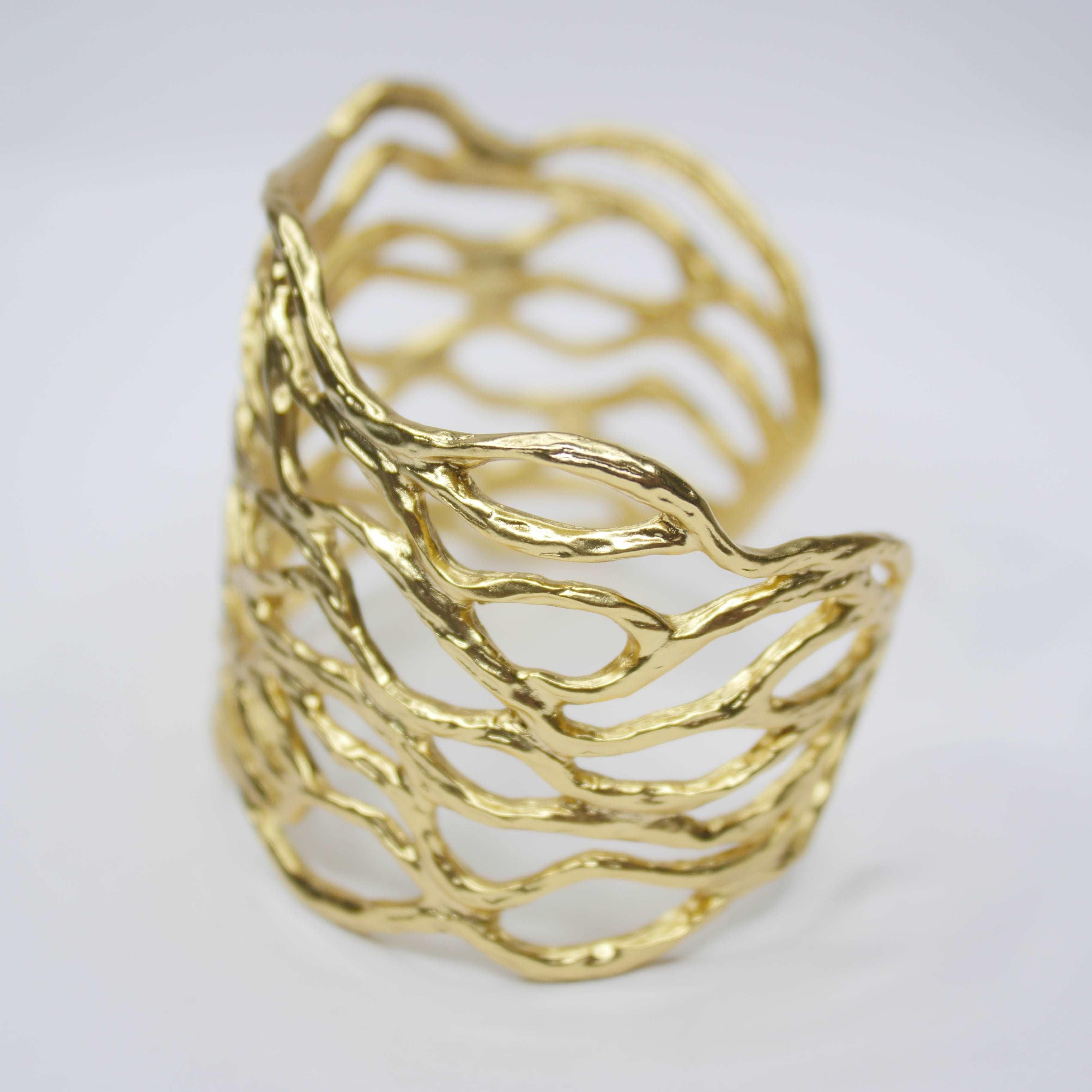 B56005 Bracelet Manchette ajourée - Karine Sultan - Créations Uniques