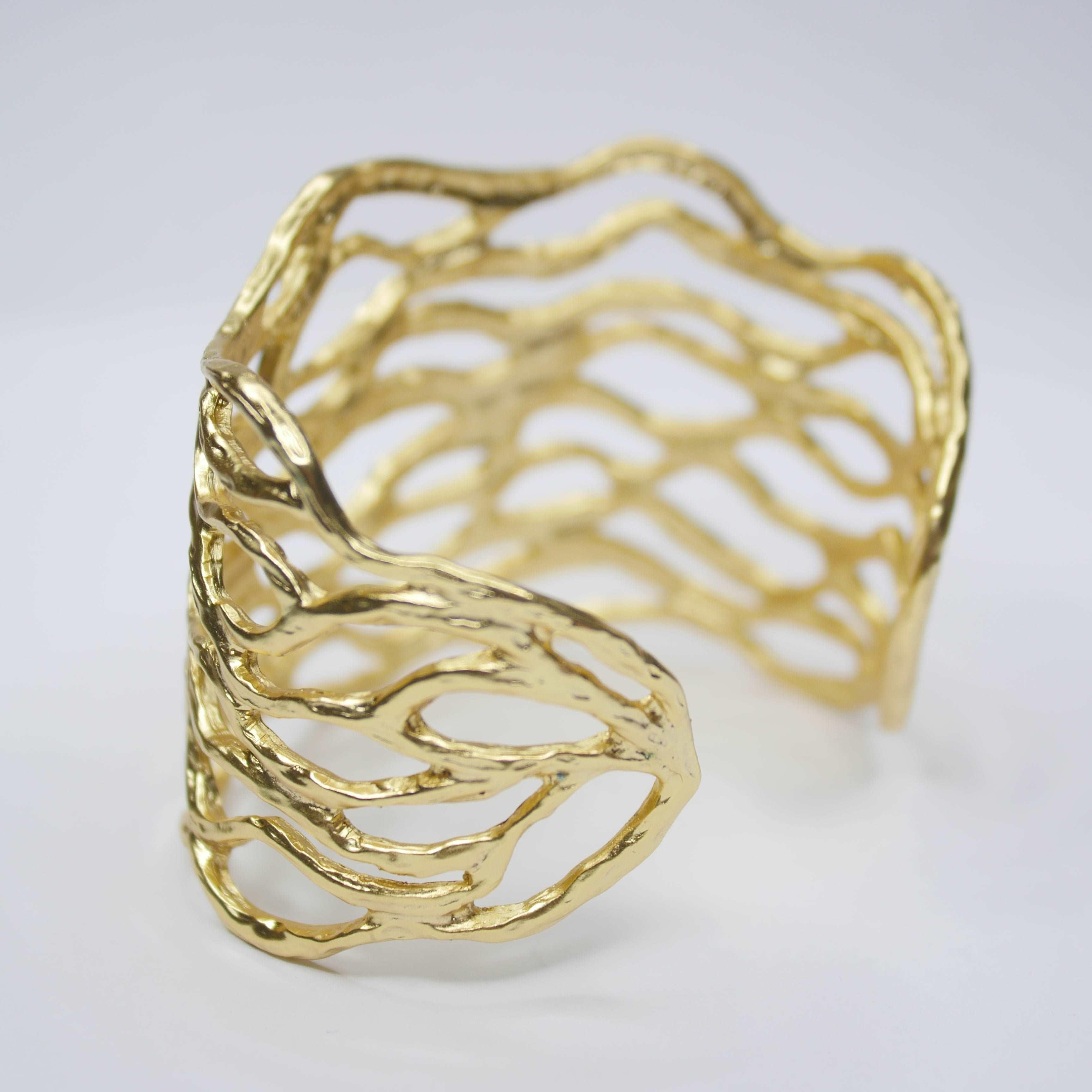 B56005 Bracelet Manchette ajourée - Karine Sultan - Créations Uniques