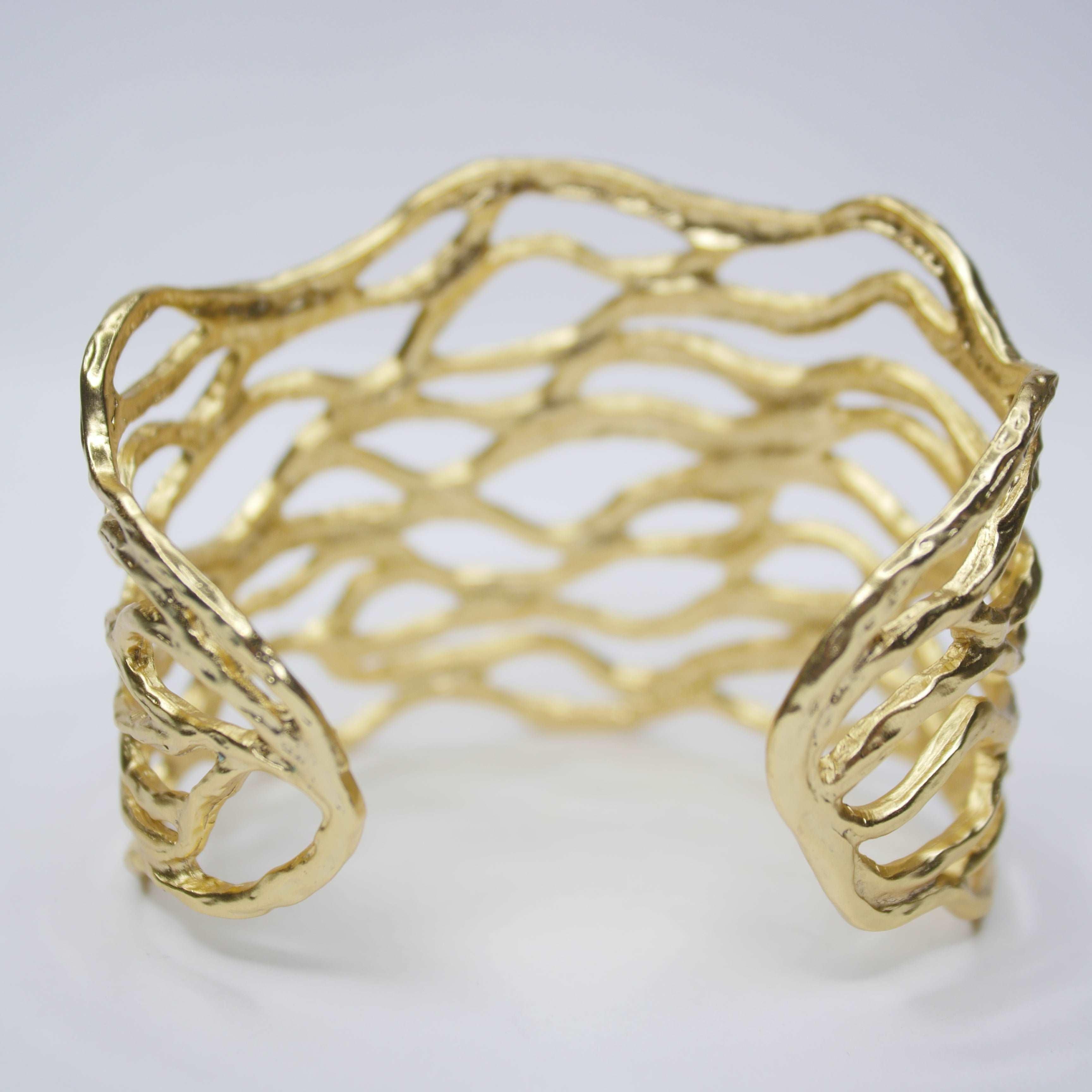 B56005 Bracelet Manchette ajourée - Karine Sultan - Créations Uniques