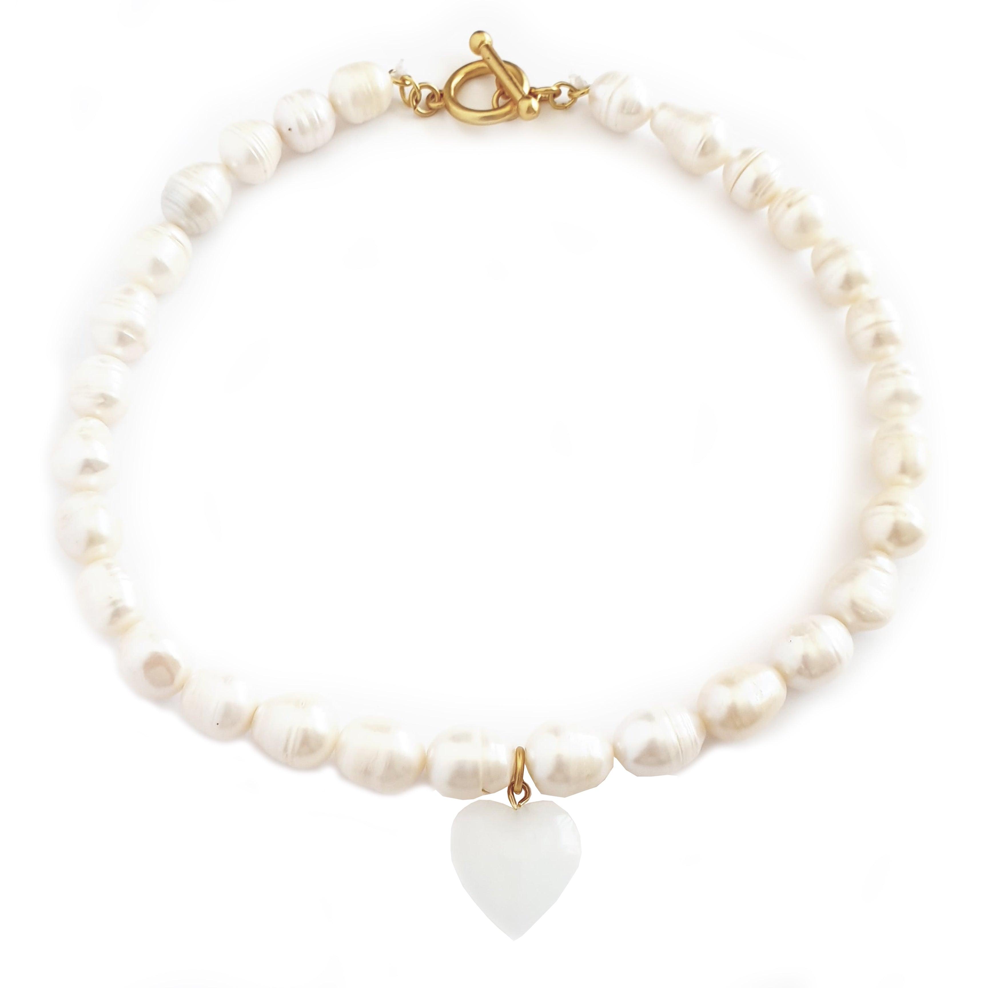 N74611 Collier perles et pendentif cœur - Karine Sultan - Créations Uniques