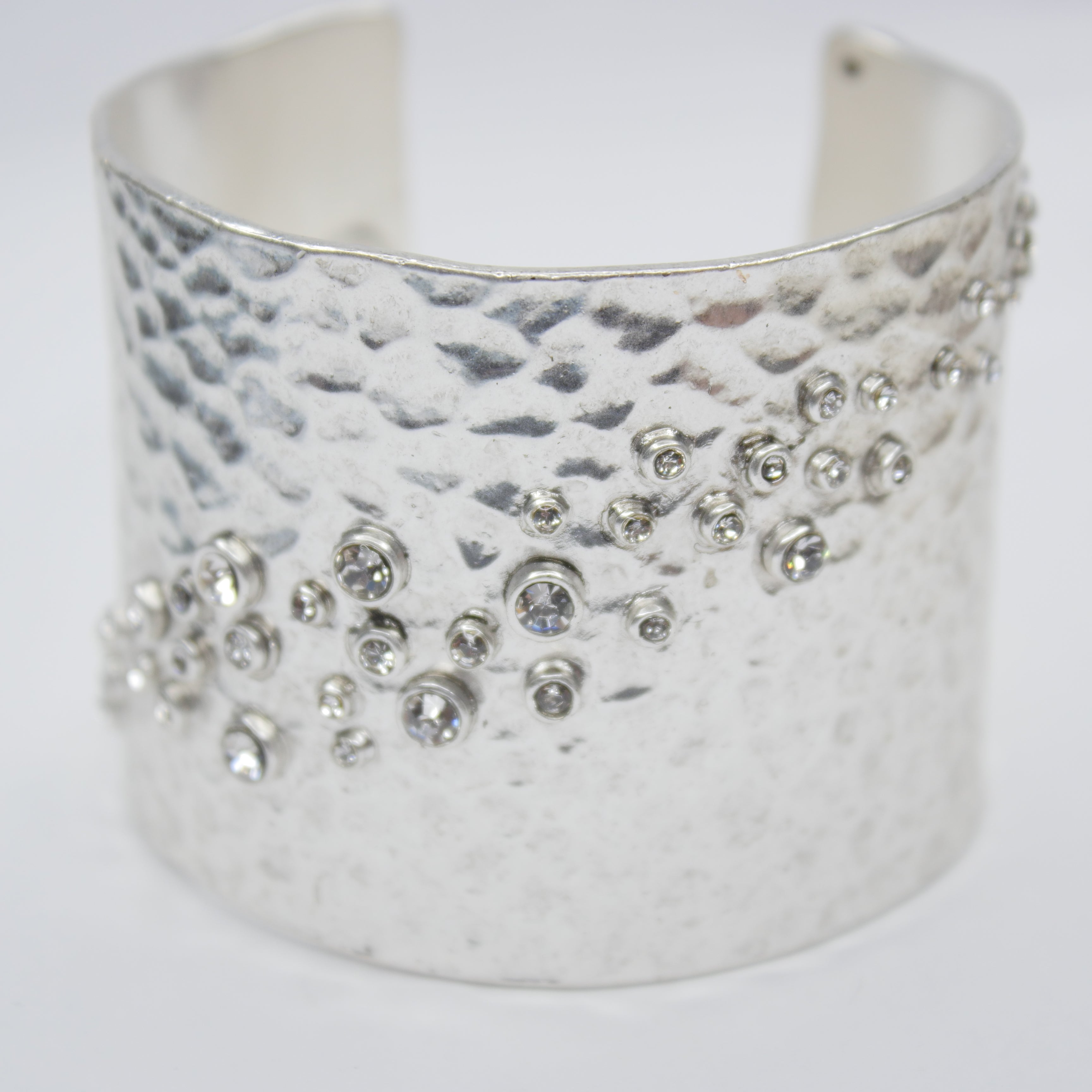 B50596 Bracelet manchette chatoyant - Karine Sultan - Créations Uniques