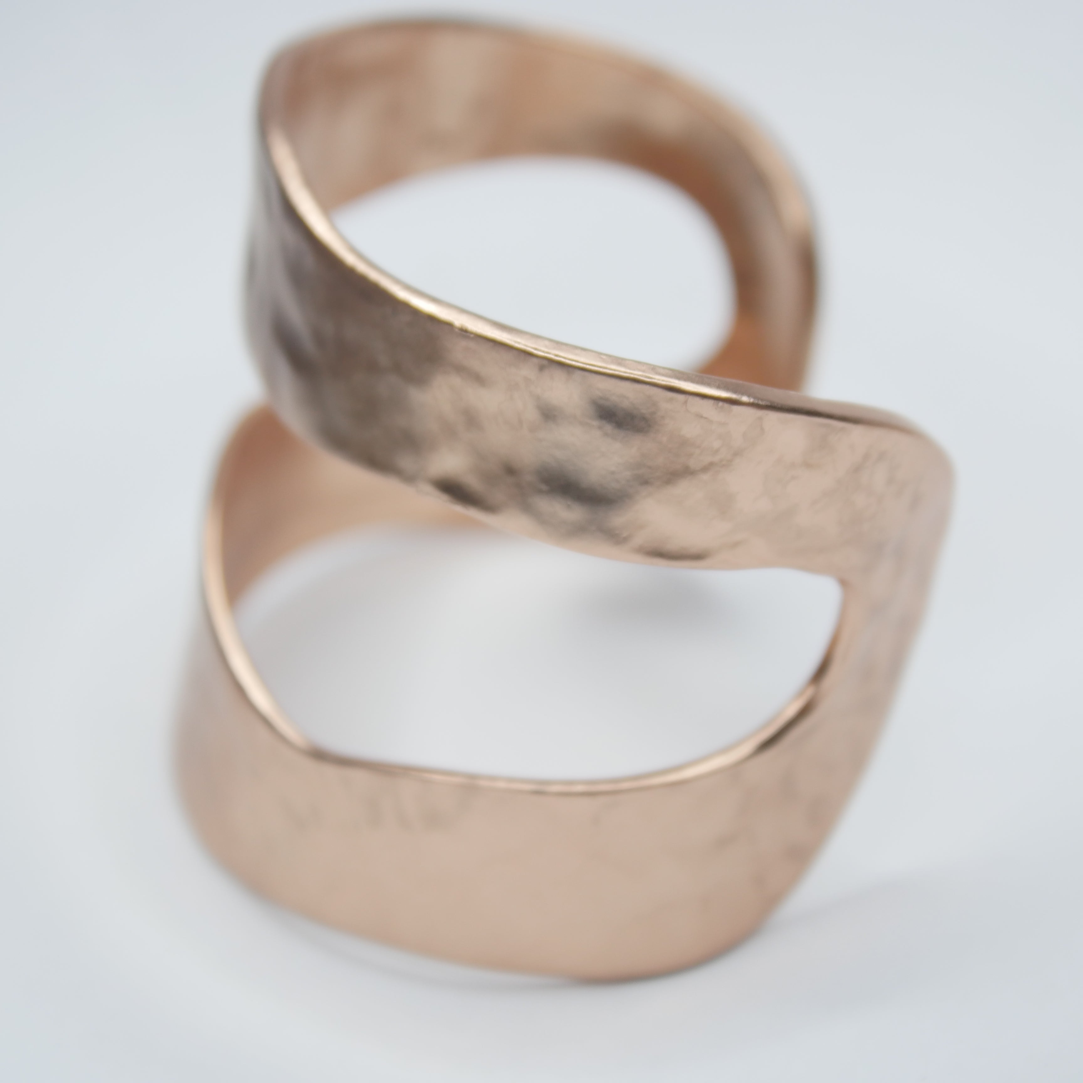 B57016 Bracelet Manchette fendue - Karine Sultan - Créations Uniques