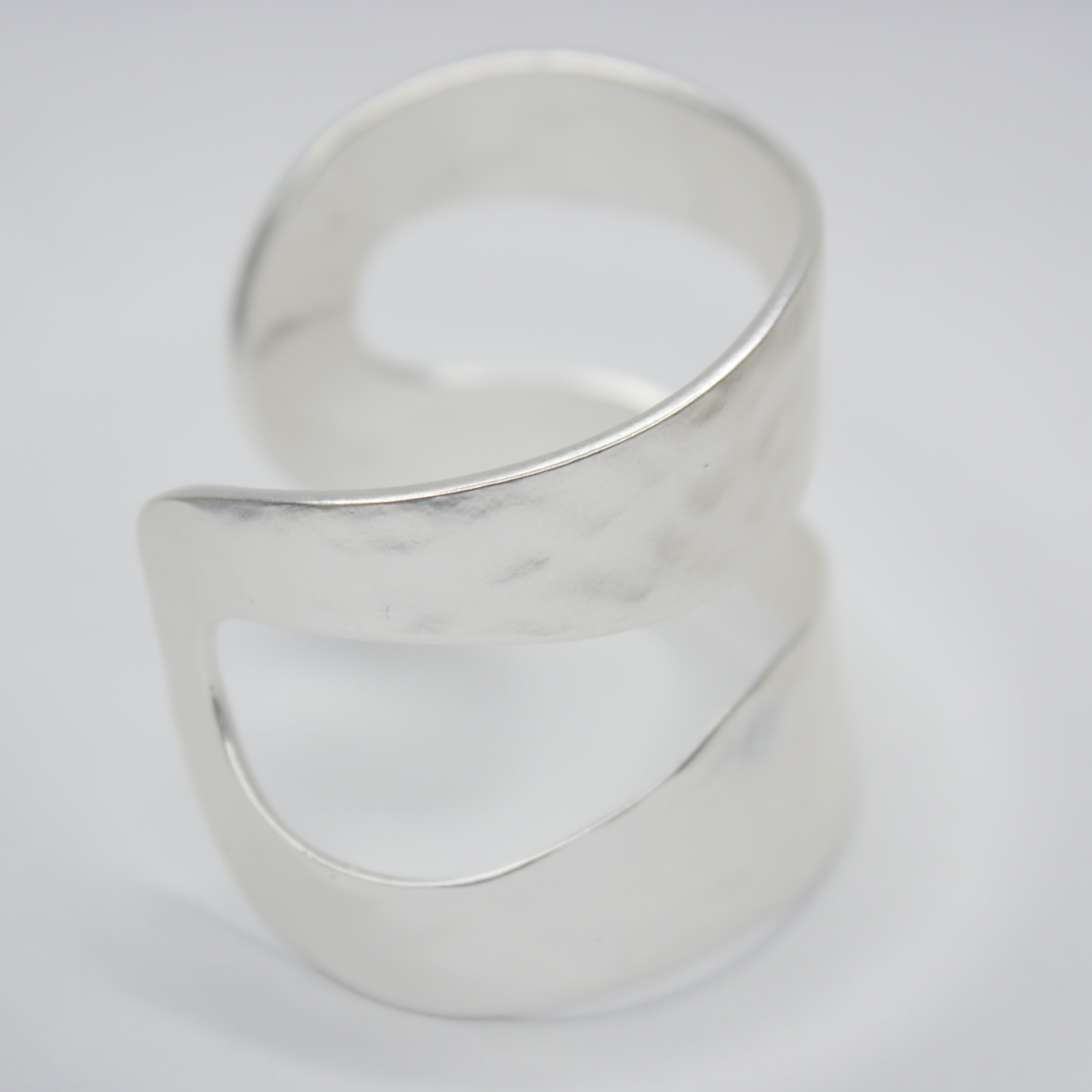 B57016 Bracelet Manchette fendue - Karine Sultan - Créations Uniques