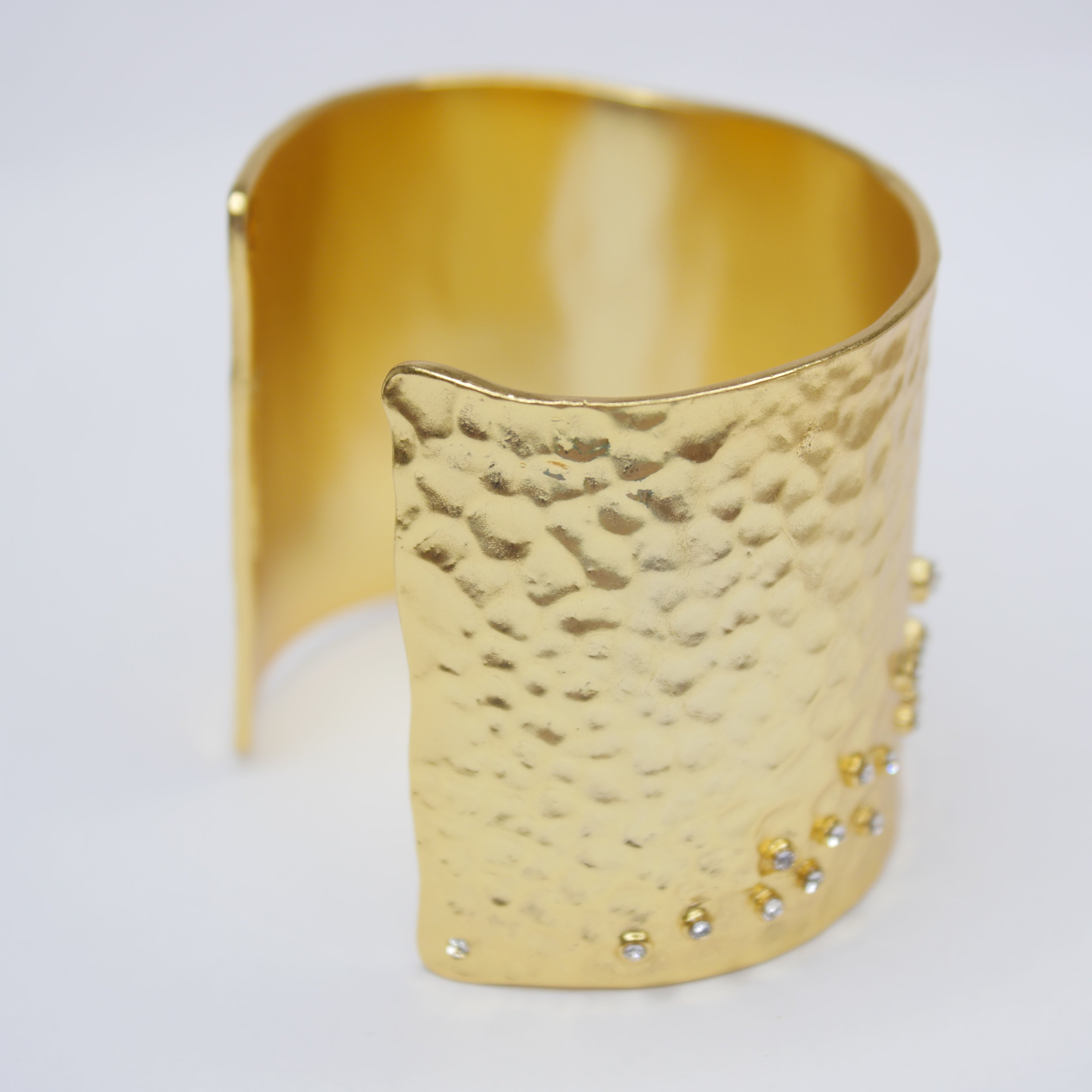 B50596 Bracelet manchette chatoyant - Karine Sultan - Créations Uniques