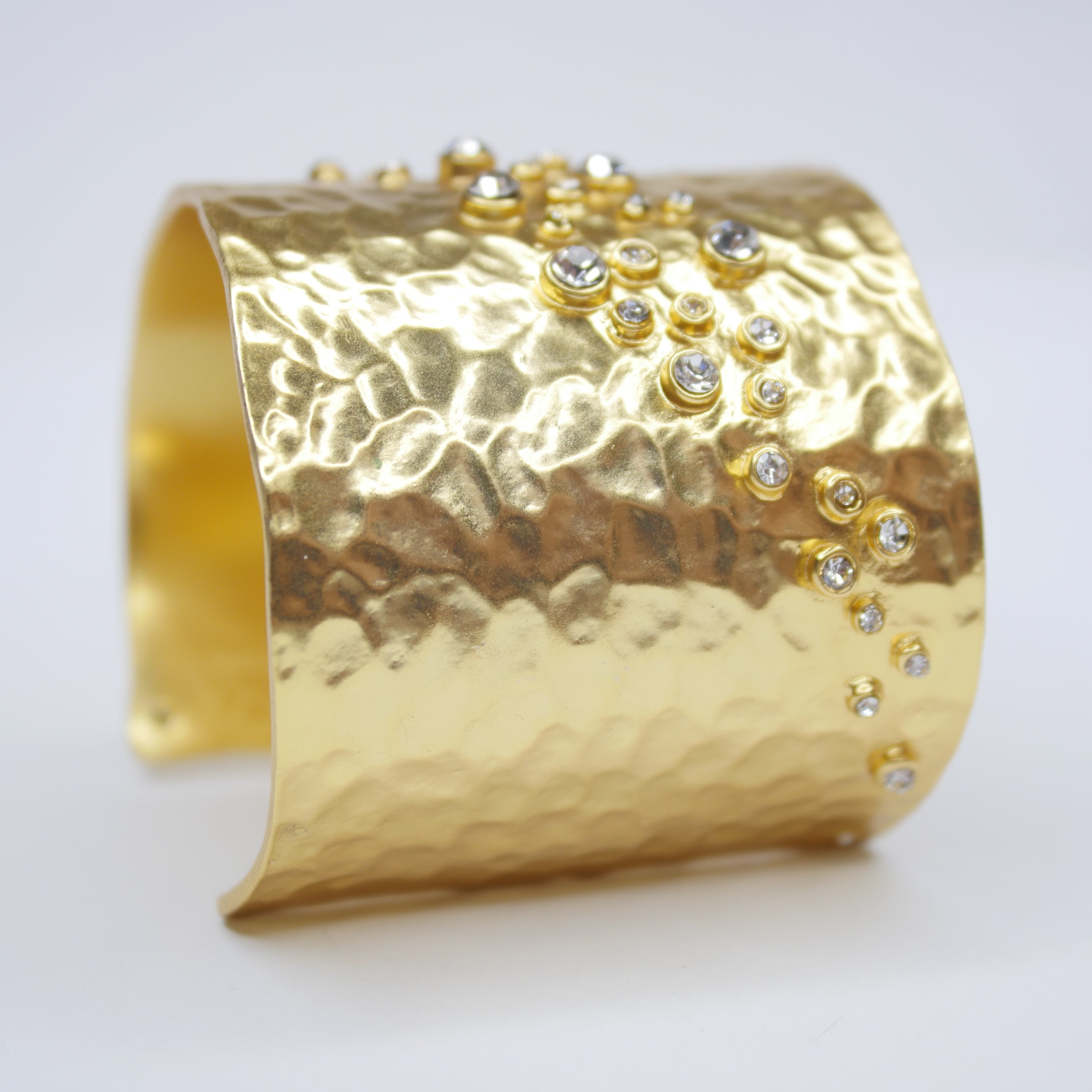 B50596 Bracelet manchette chatoyant - Karine Sultan - Créations Uniques