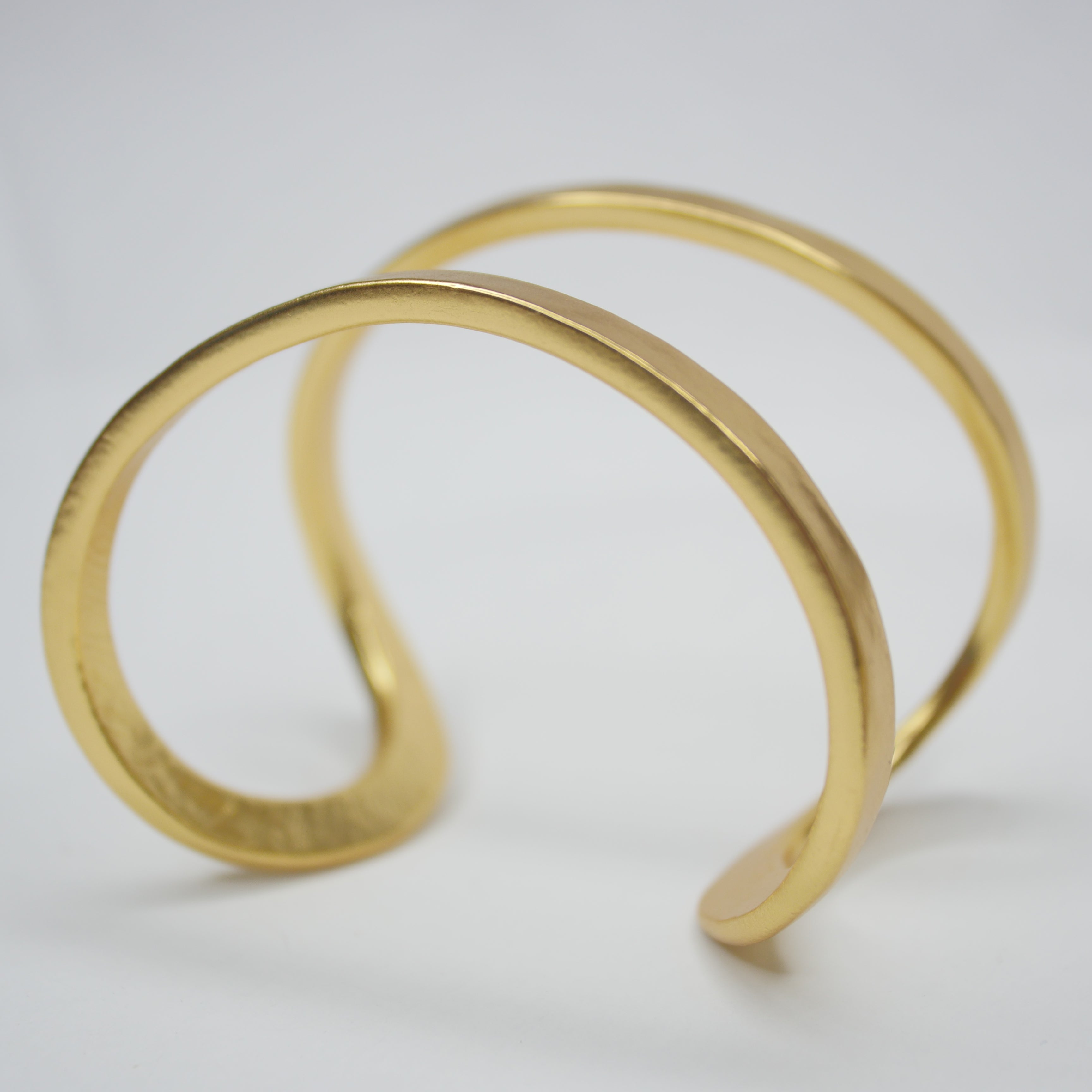 B61045 Bracelet Manchette fendue minimaliste - Karine Sultan - Créations Uniques