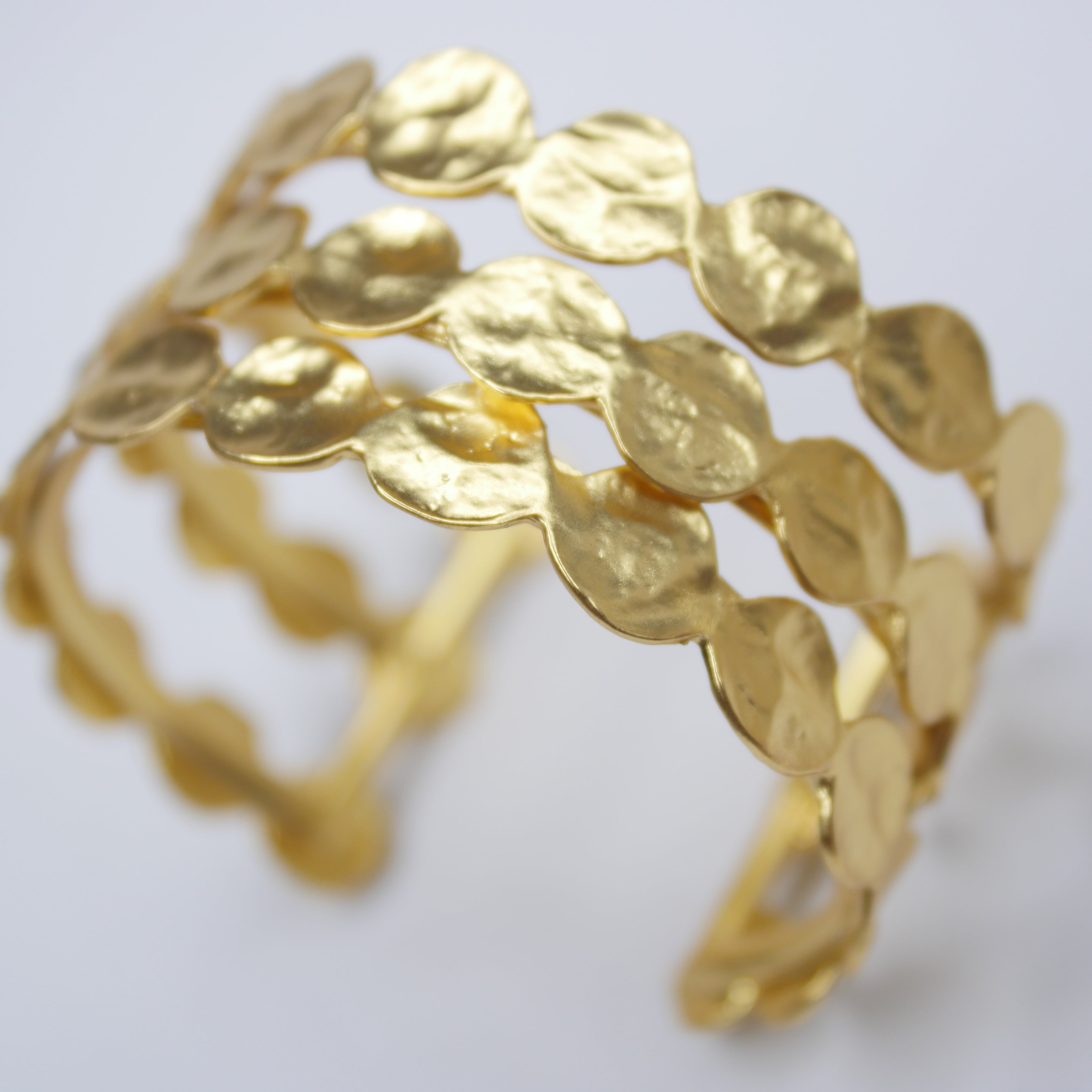 B70721 Bracelet manchette mini pièce - Karine Sultan - Créations Uniques