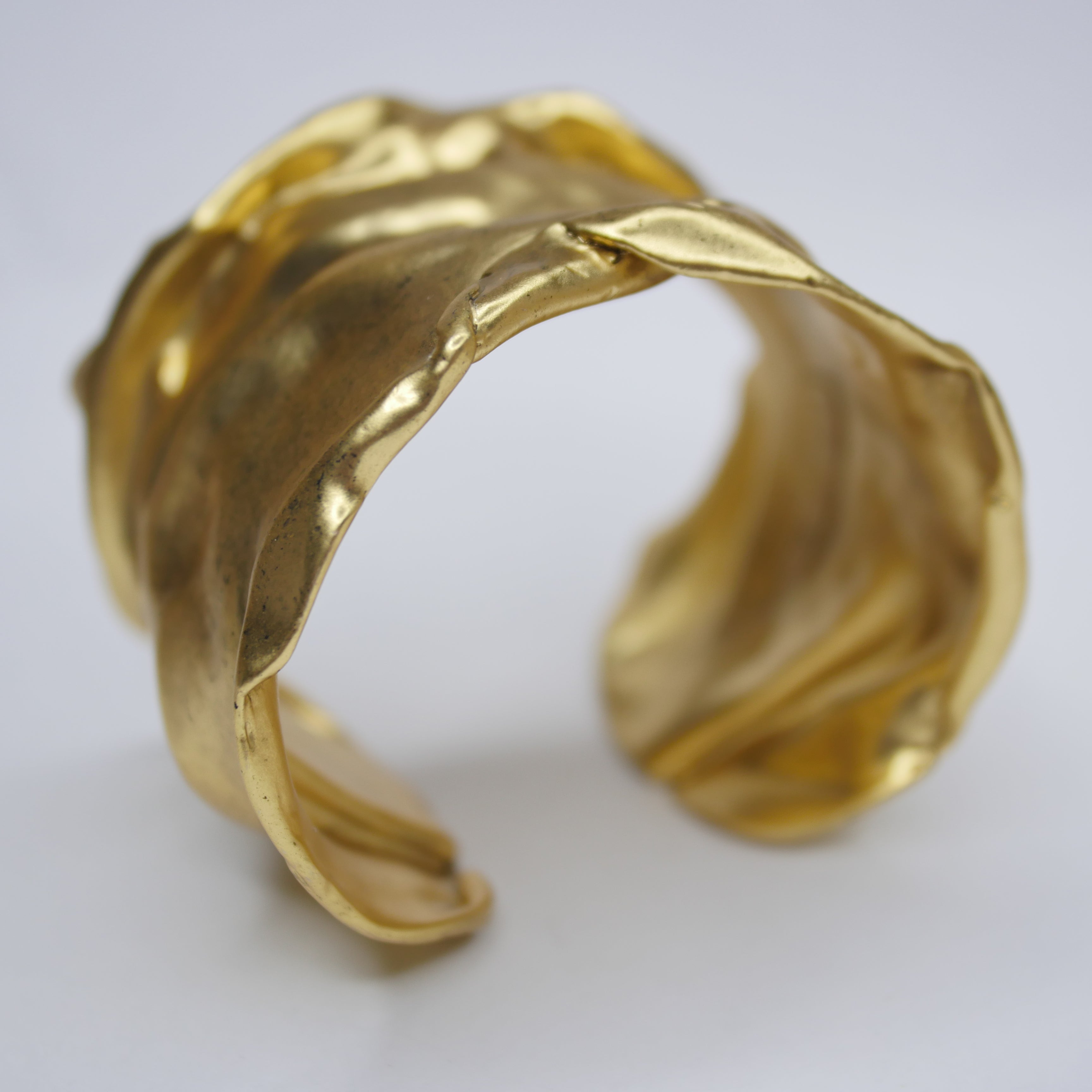 B67081 Bracelet manchette en cotte de mailles - Karine Sultan - Créations Uniques