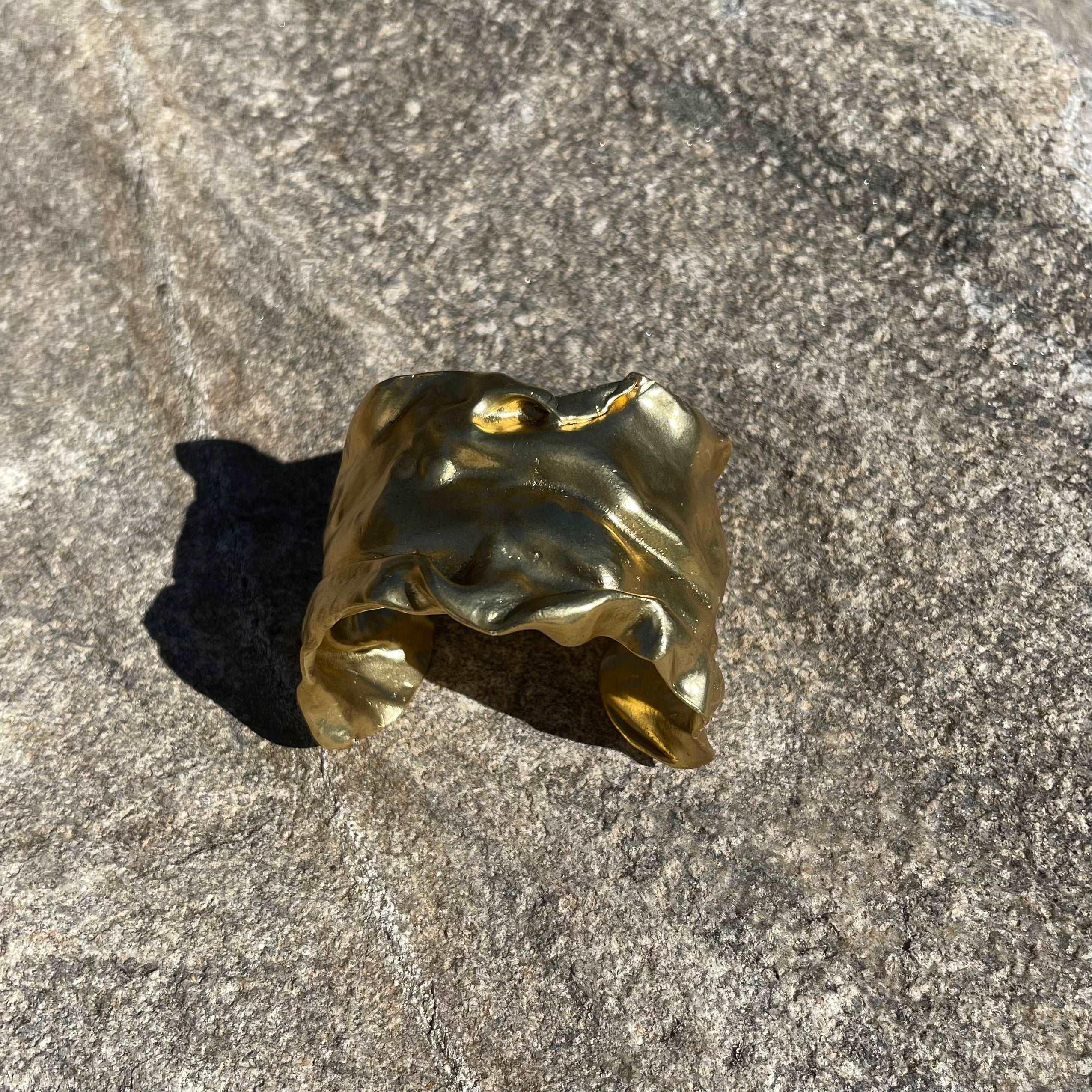 B67081 Bracelet manchette en cotte de mailles - Karine Sultan - Créations Uniques