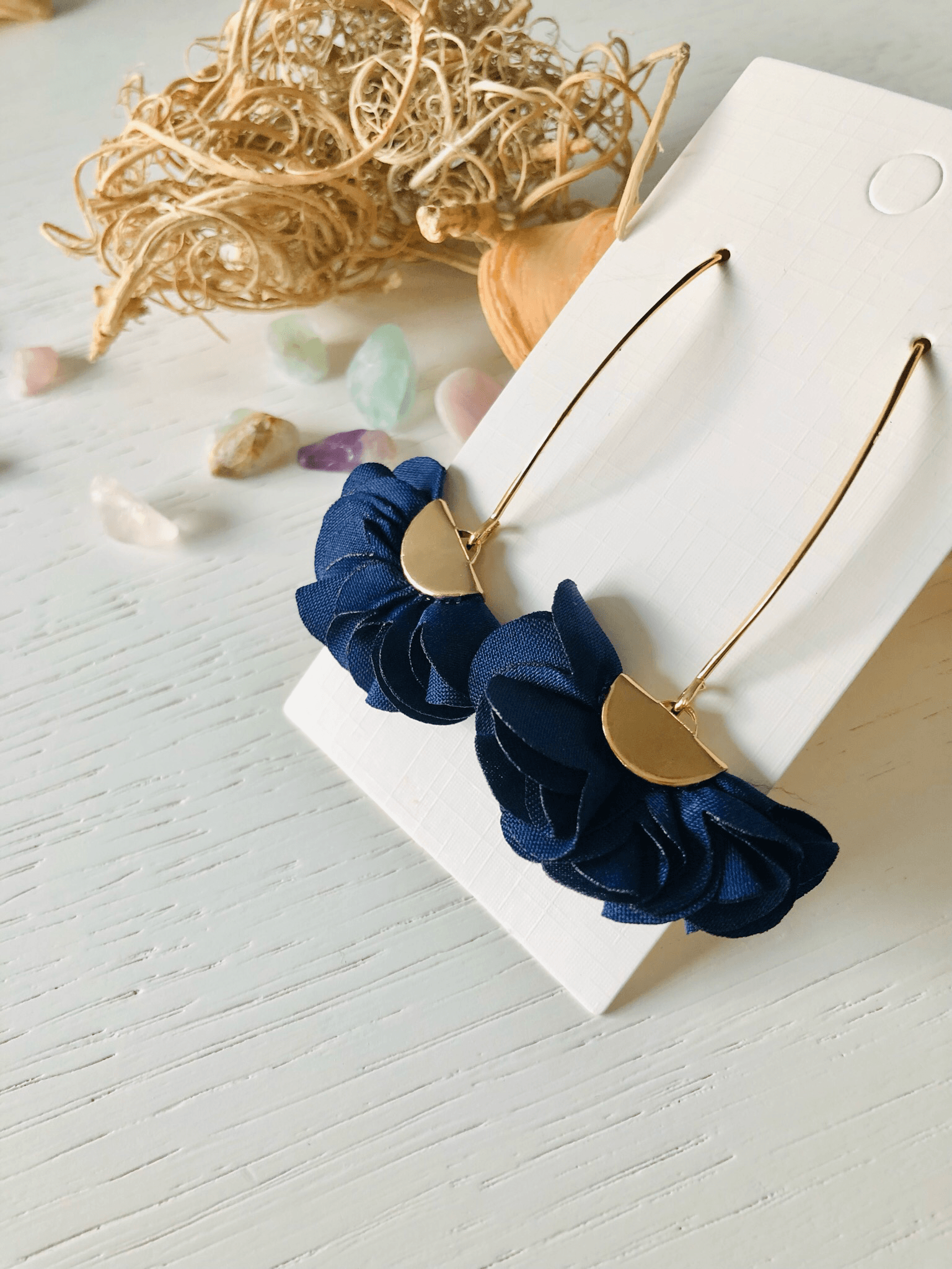 Boucles d’oreilles CARLA pampilles tissu bleu marine - Créations Uniques - Créations Uniques