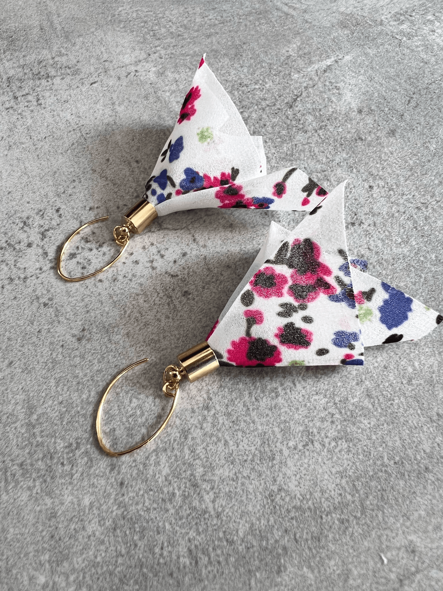 Boucles d’oreilles LAURYN tissu motif fleuri - Créations Uniques - Créations Uniques