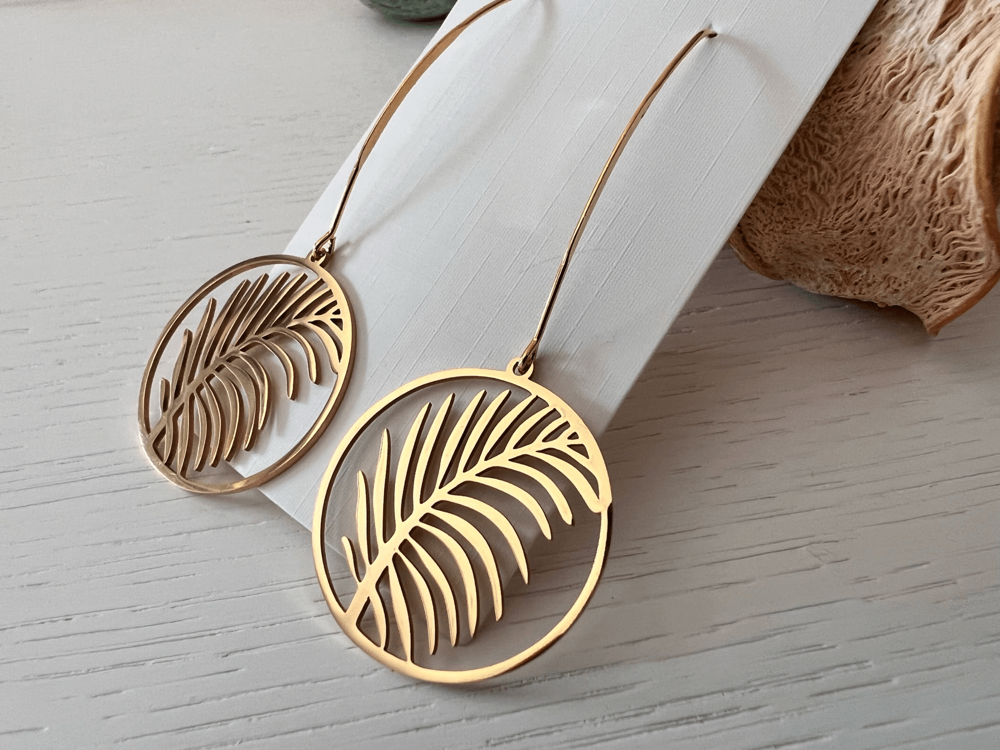 Boucles d’oreilles TABATHA feuilles dorées - Créations Uniques - Créations Uniques