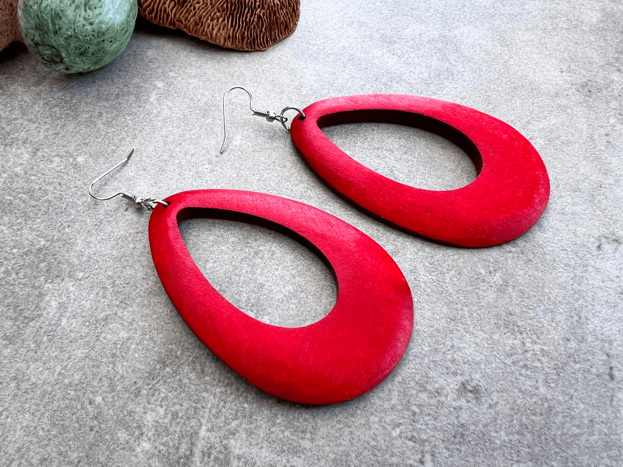 Boucles d’oreilles MAGALIE grandes gouttes bois rouge - Créations Uniques