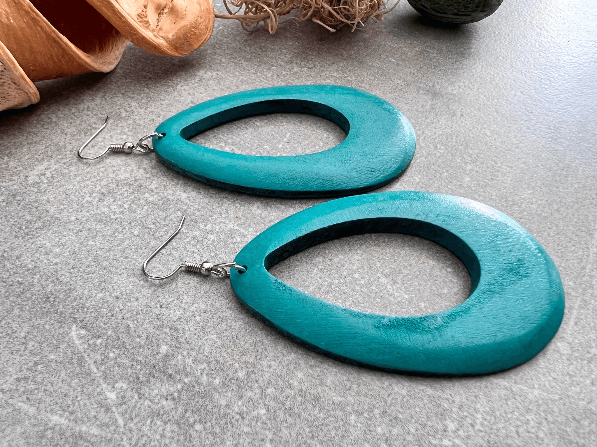 Boucles d’oreilles MAGALIE grandes gouttes bois bleu turquoise - Créations Uniques