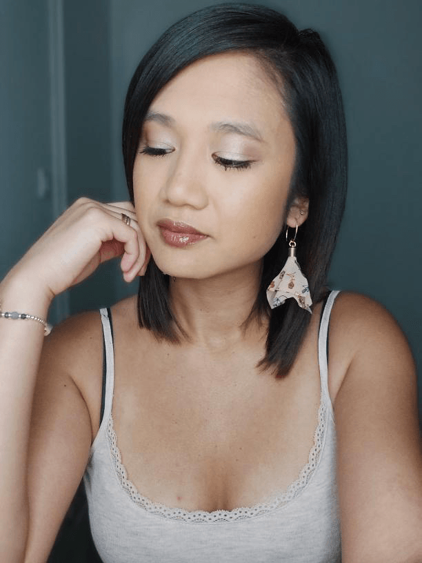 Boucles d’oreilles LOURDES tissu beige motif fleuri - Créations Uniques - Créations Uniques