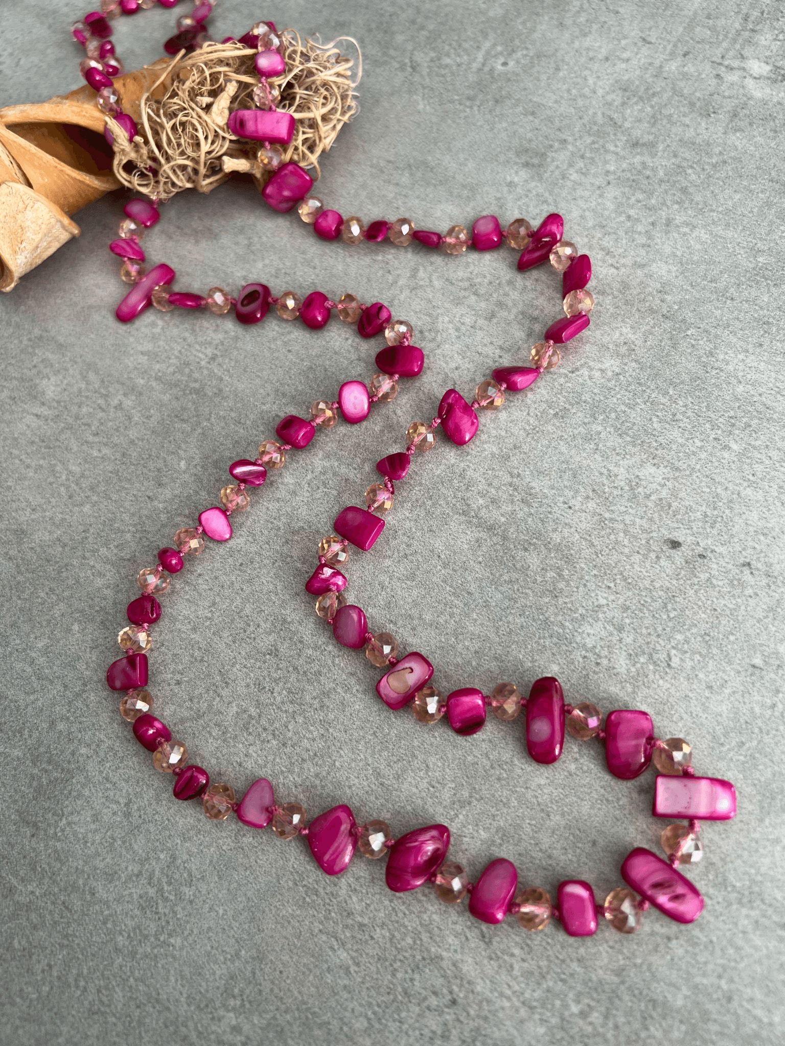 Collier de perles rose Fushia ODILE - Créations Uniques
