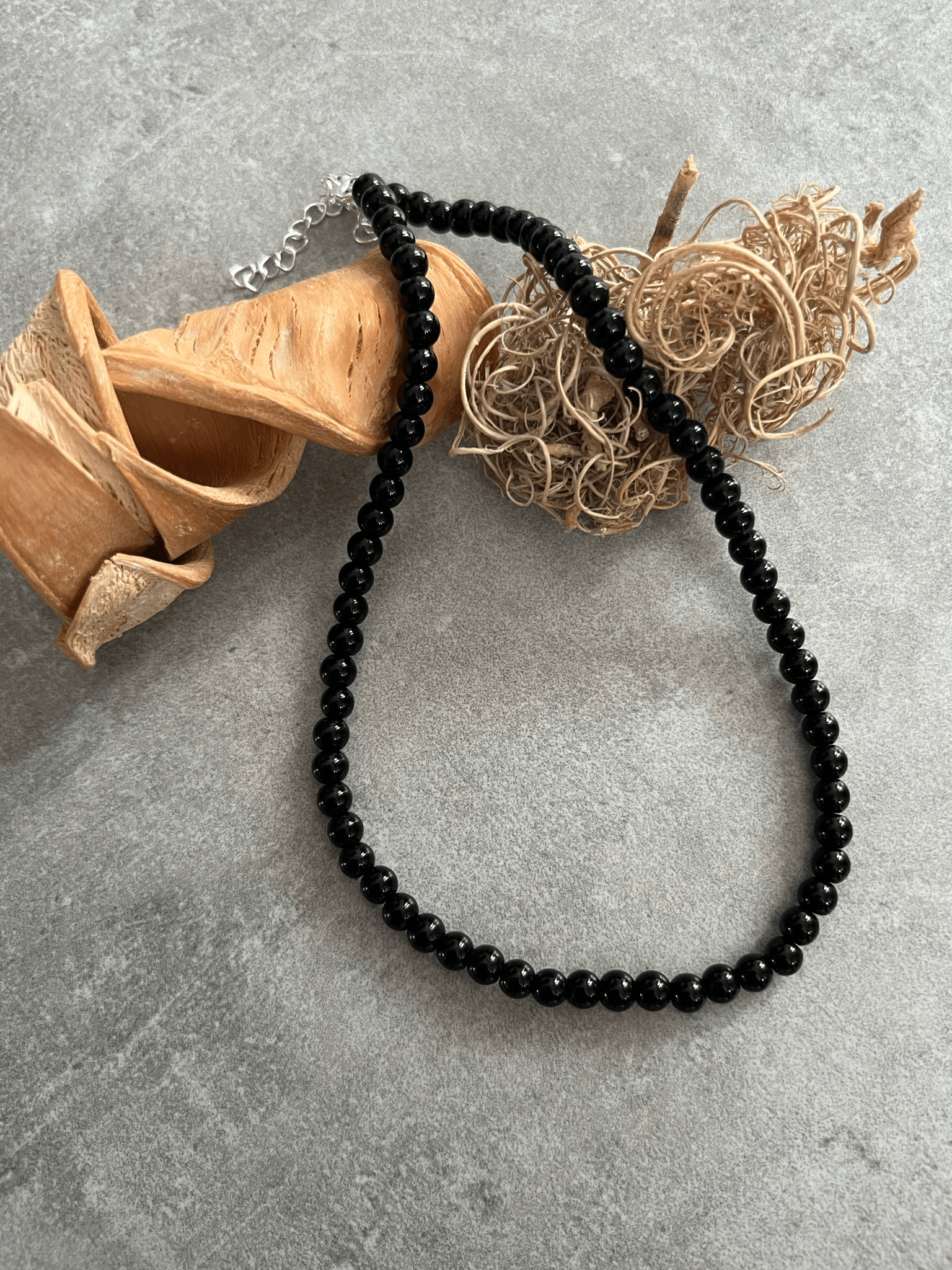 Collier ras de cou perles noires JASON - Créations Uniques